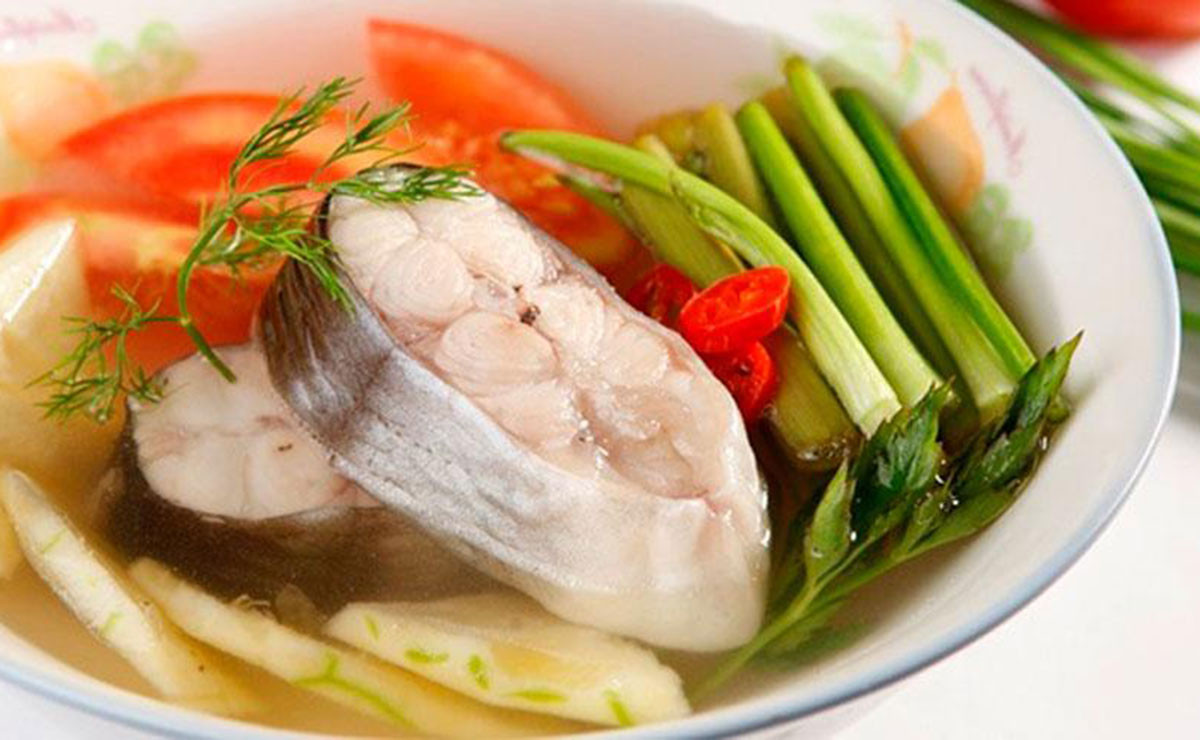 Canh c&aacute; l&agrave; m&oacute;n ăn gi&agrave;u canxi v&agrave; protein, rất tốt cho sự ph&aacute;t triển của xương. 