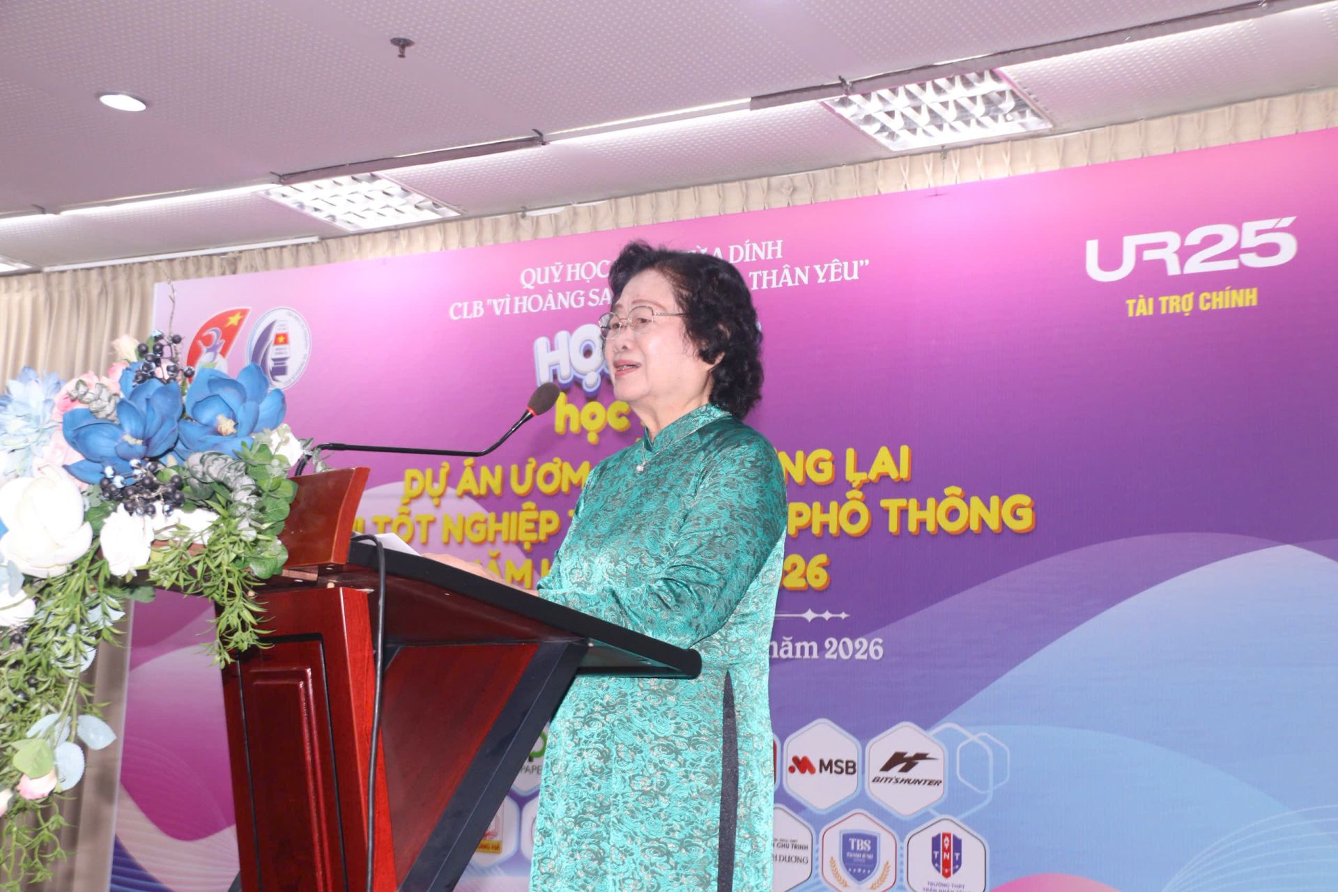 Bác Trương Mỹ Hoa phát bi&ecirc;̉u tại chương trình.