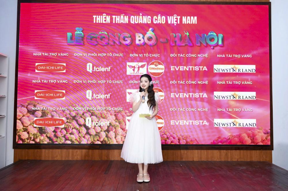 MC triển vọng B&uacute;p Sen v&agrave;ng.