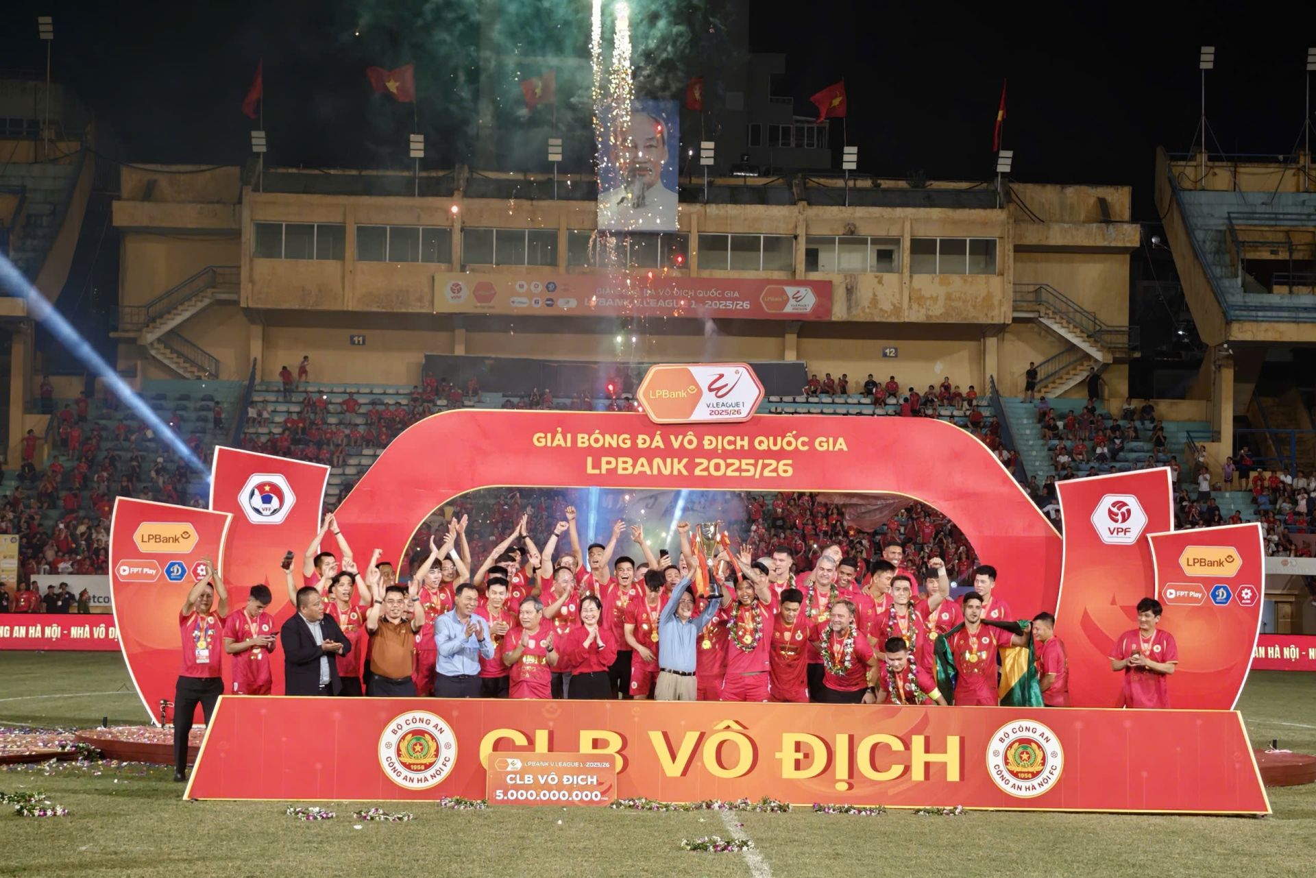 CAHN gi&agrave;nh ng&ocirc;i v&ocirc; địch m&ugrave;a giải 2025/2026.