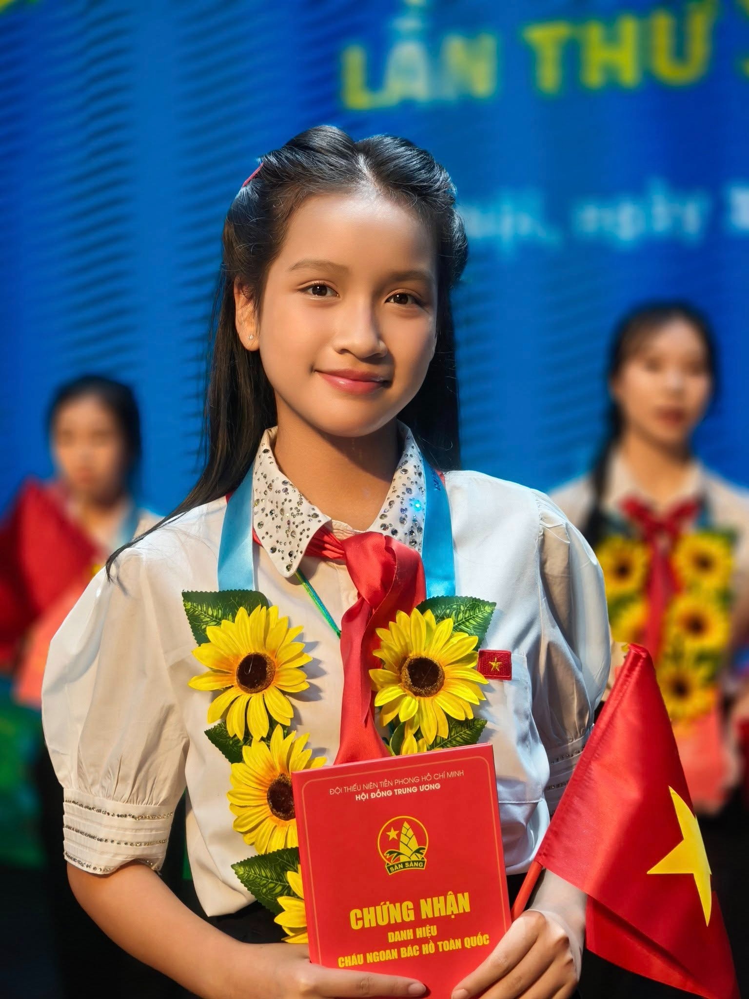 Thi&ecirc;n Kim tham dự Đại h&ocirc;̣i Cháu ngoan Bác H&ocirc;̀ toàn qu&ocirc;́c năm 2025.