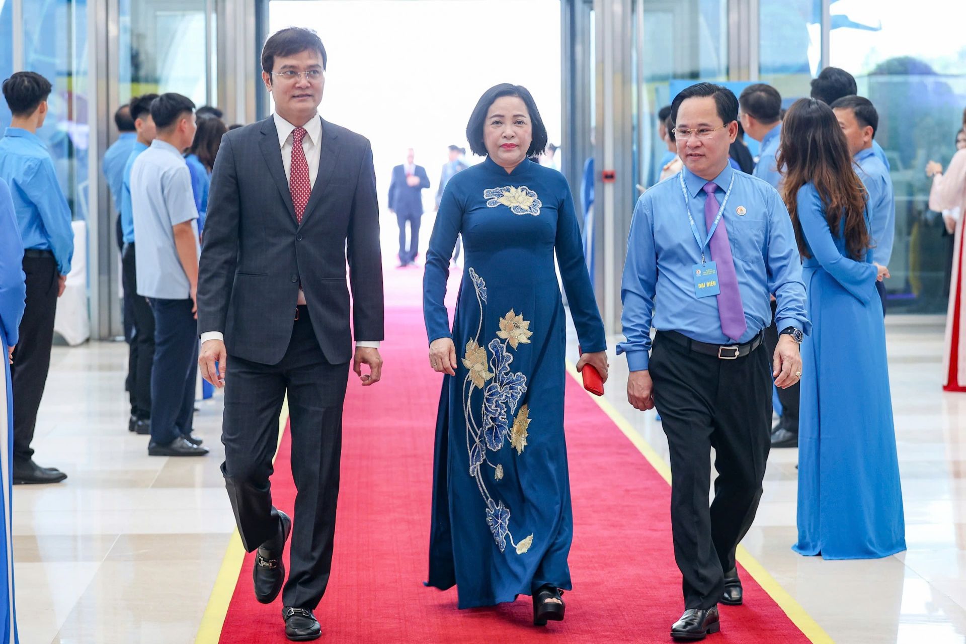 B&iacute; thư  thứ nh&acirc;́t T.Ư Đo&agrave;n B&ugrave;i Quang Huy đến dự đại hội.