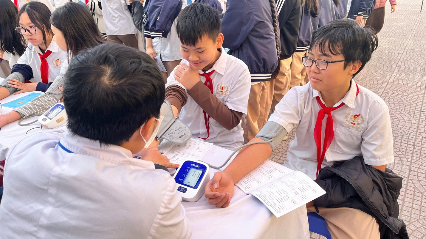 Học sinh Hà Nội được lập hồ sơ sức khỏe điện tử và khám miễn phí hằng năm