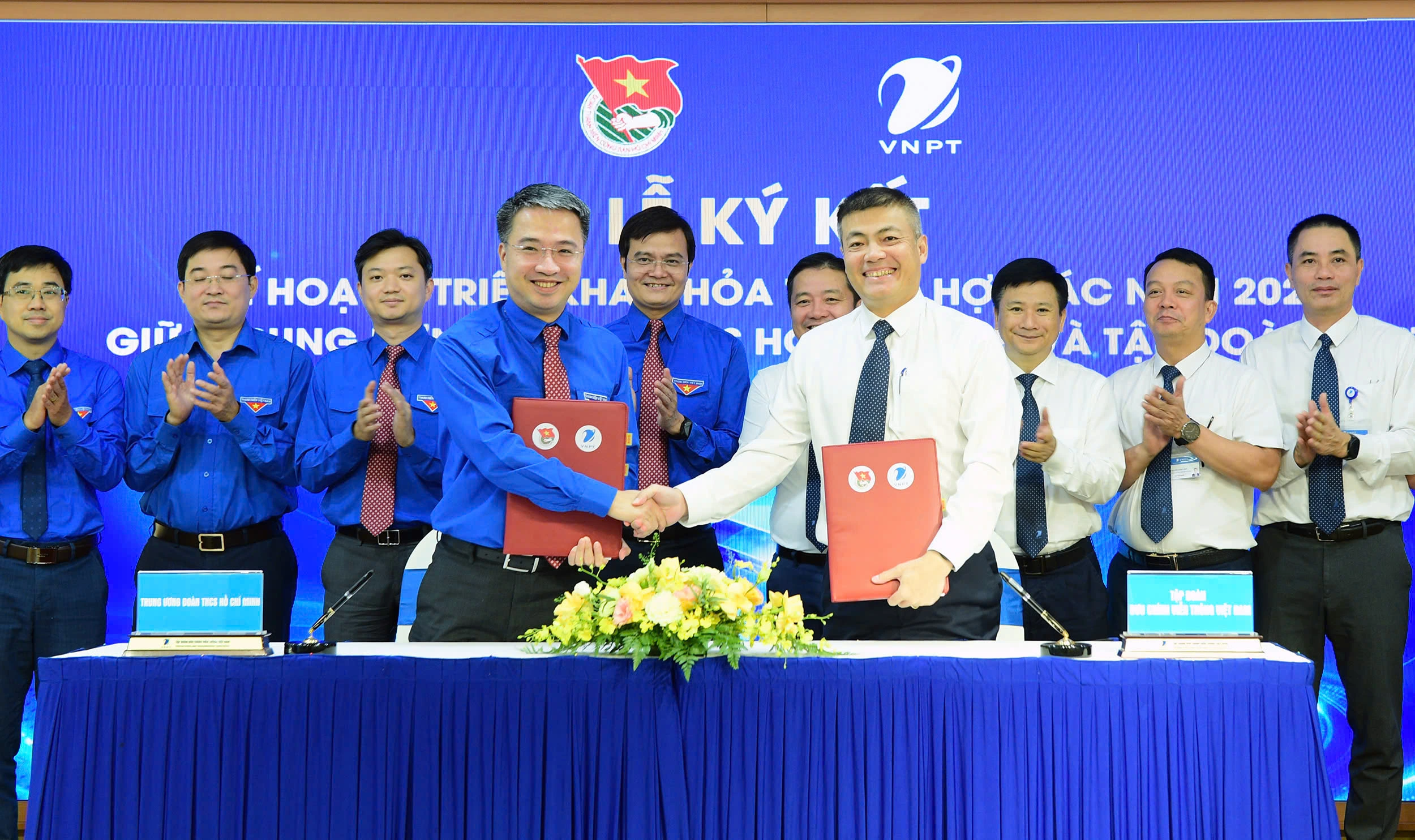 Đại diện T.Ư Đo&agrave;n v&agrave; Tập đo&agrave;n VNPT k&yacute; kết kế hoạch triển khai thỏa thuận hợp t&aacute;c năm 2026, tiếp tục đẩy mạnh chuyển đổi số v&agrave; n&acirc;ng cao năng lực số cho thanh ni&ecirc;n Việt Nam.