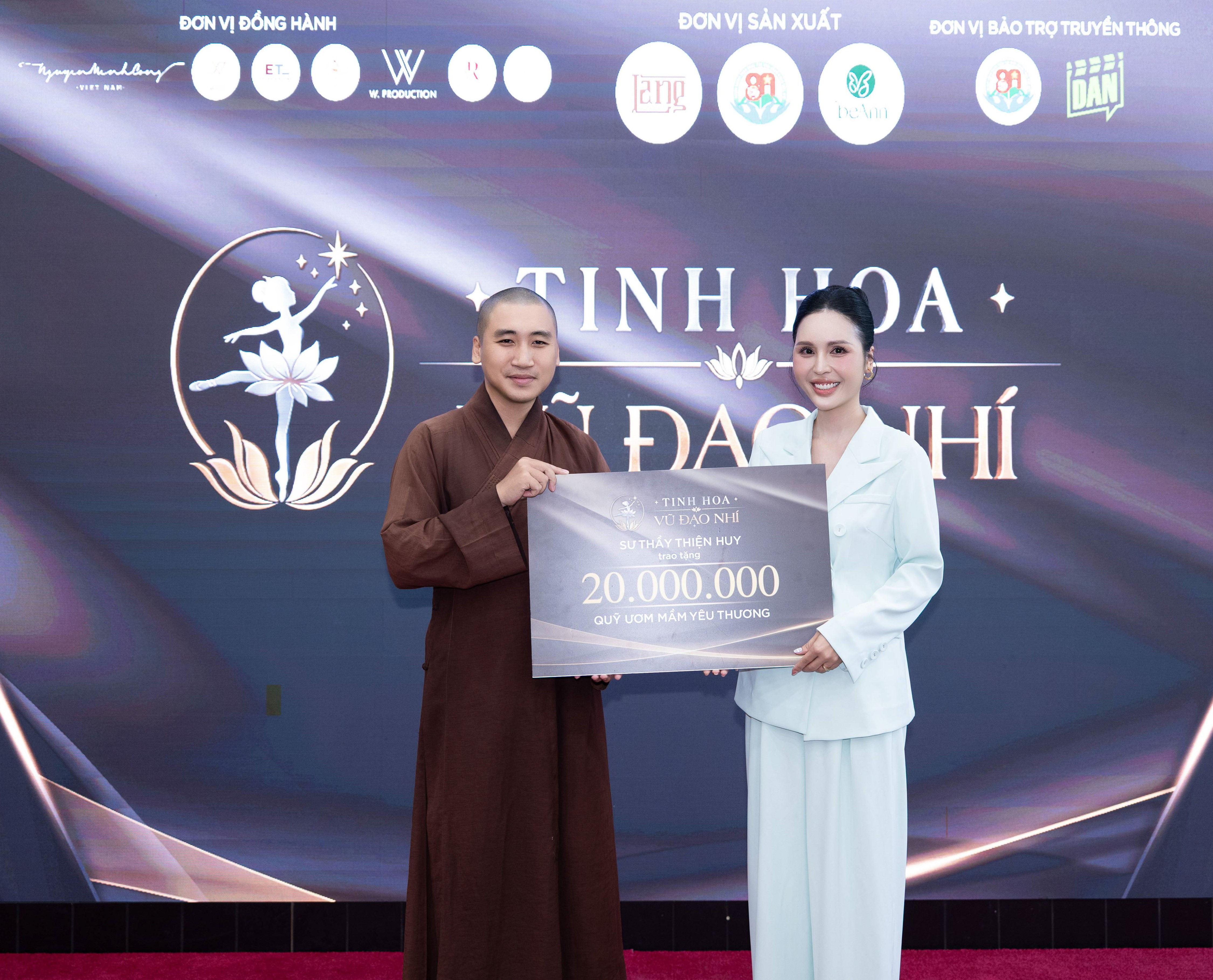 Kh&ocirc;ng chỉ t&igrave;m kiếm t&agrave;i năng, &ldquo;Tinh hoa Vũ đạo nh&iacute; 2026&rdquo; c&ograve;n hướng tới việc lan tỏa những gi&aacute; trị nh&acirc;n văn th&ocirc;ng qua c&aacute;c hoạt động v&igrave; cộng đồng.