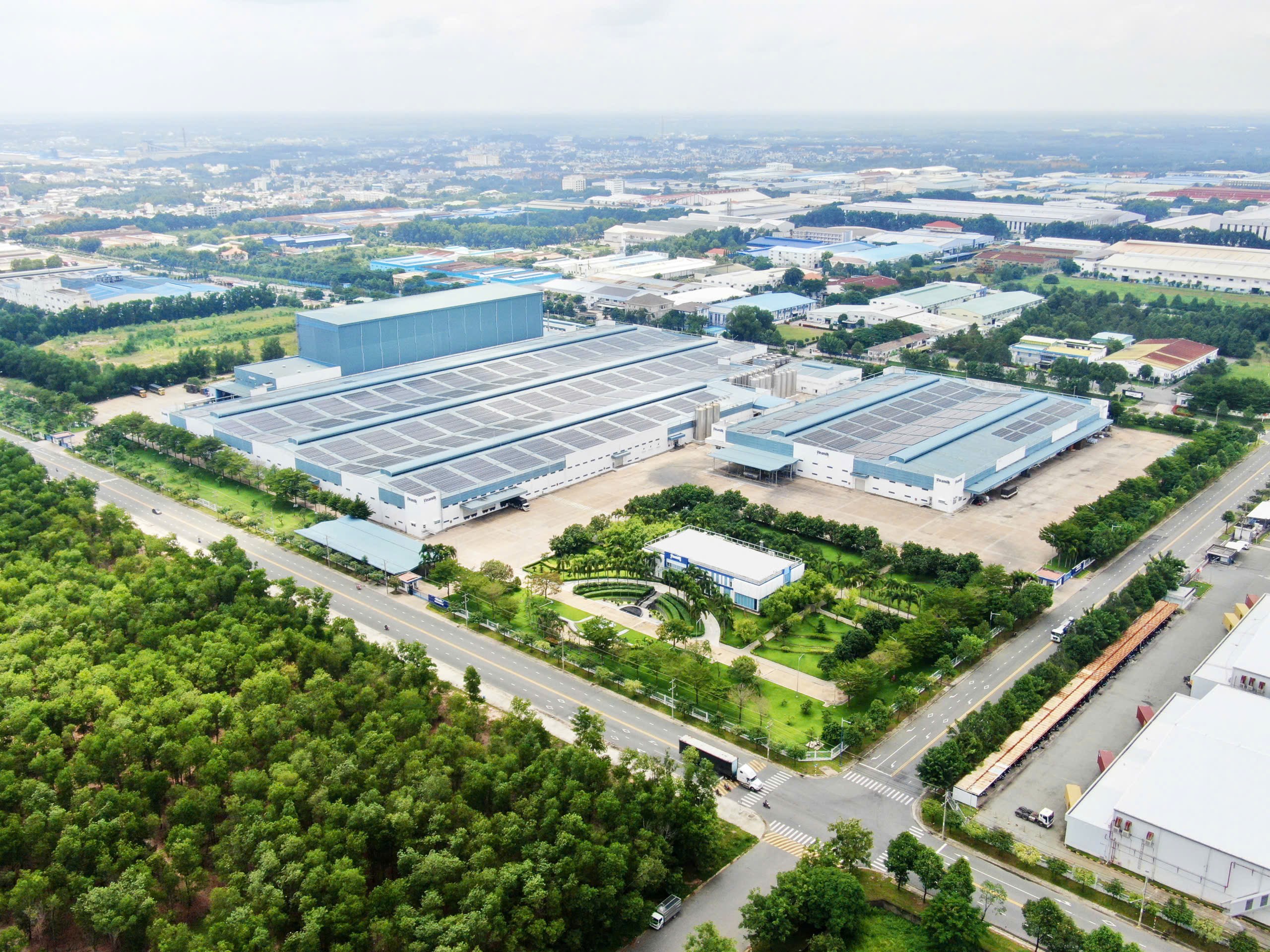 Hệ thống trang trại v&agrave; nh&agrave; m&aacute;y của Vinamilk triển khai kiểm k&ecirc; kh&iacute; nh&agrave; k&iacute;nh nhằm x&aacute;c định c&aacute;c điểm ph&aacute;t thải trọng yếu.