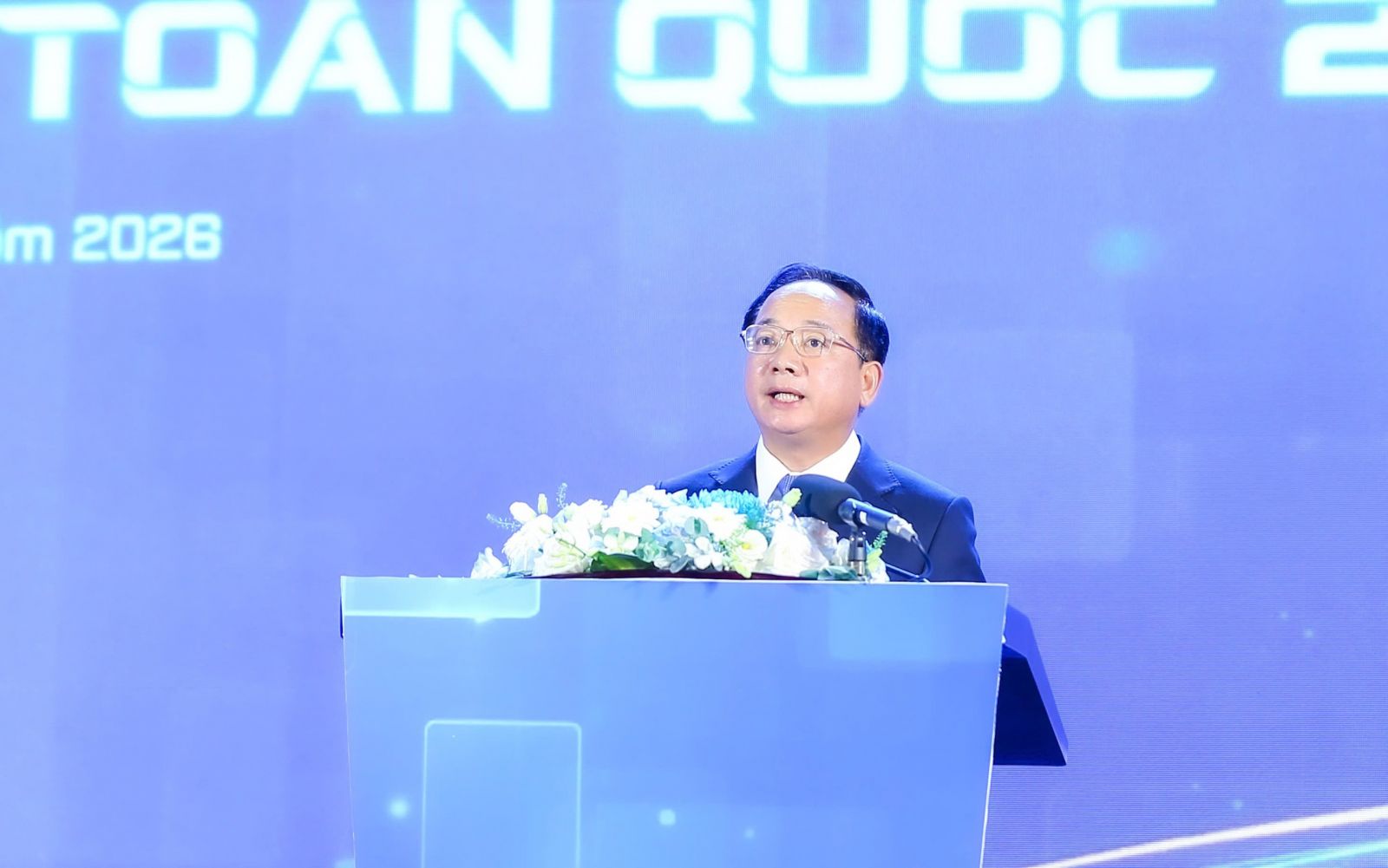 Trịnh Văn Quyết, Ủy vi&ecirc;n Bộ Ch&iacute;nh trị, B&iacute; thư Trung ương Đảng, Trưởng Ban Tuy&ecirc;n gi&aacute;o v&agrave; D&acirc;n vận Trung ương ph&aacute;t biểu tại lễ khai mạc Hội b&aacute;o to&agrave;n quốc 2026. 