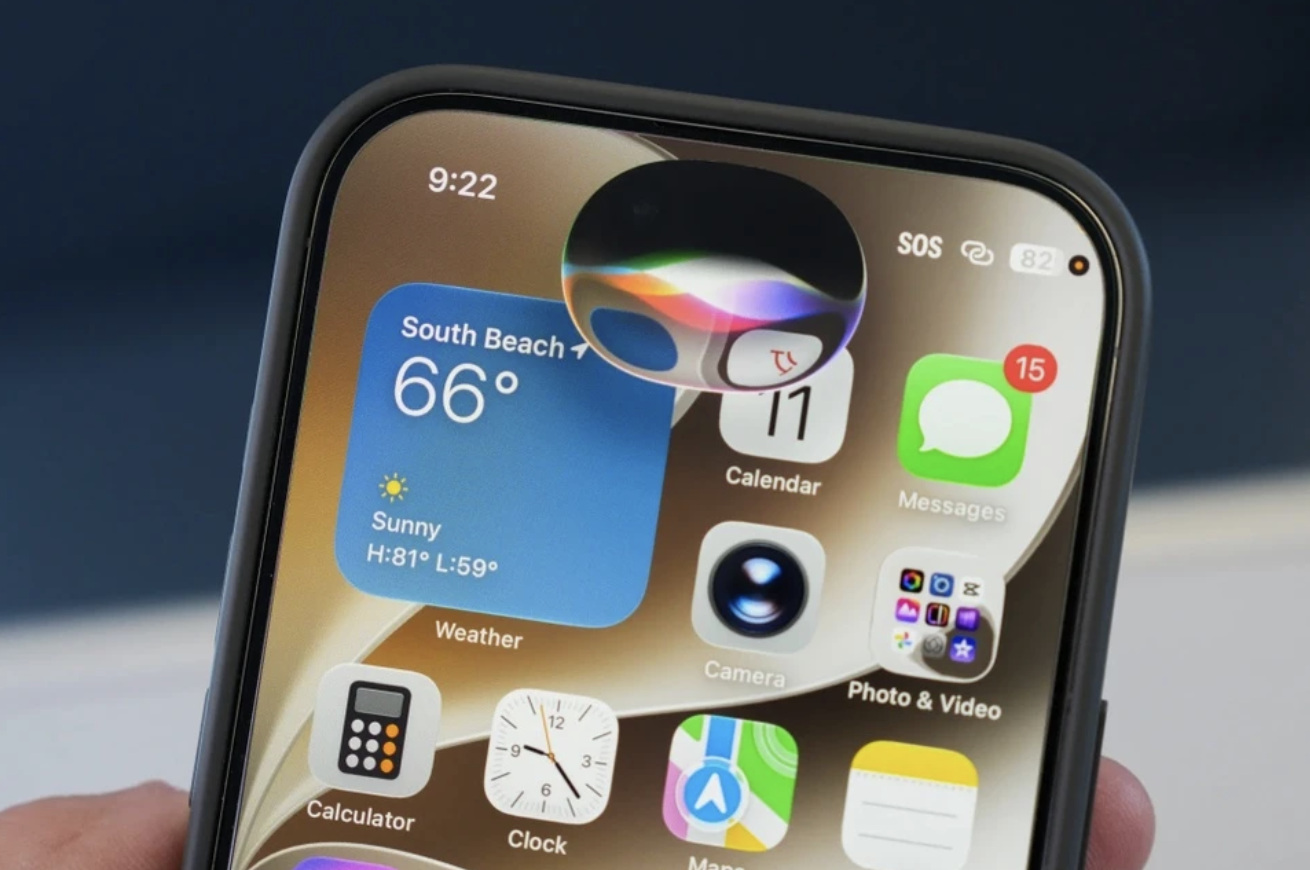 Giao diện Siri AI tr&ecirc;n iOS 27. 