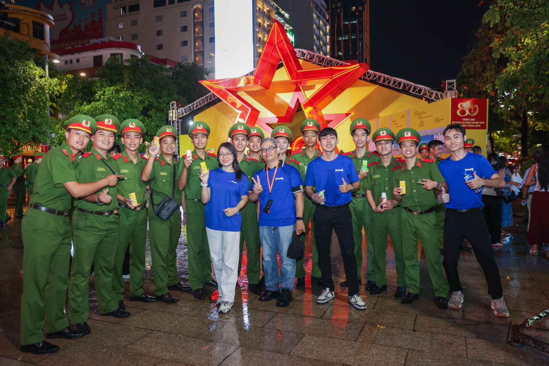 Diễn ra từ ng&agrave;y 11-13/06/2026, chuỗi sự kiện Gala &ldquo;Tổ quốc b&igrave;nh y&ecirc;n&rdquo; do Bộ C&ocirc;ng an phối hợp với UBND TP.HCM tổ chức tại phố đi bộ Nguyễn Huệ (phường S&agrave;i G&ograve;n, TP.HCM). Hướng tới kỷ niệm 80 năm Ng&agrave;y truyền thống lực lượng An ninh nh&acirc;n d&acirc;n (12/07/1946 &ndash; 12/07/2026), chuỗi sự kiện được tổ chức nhằm tri &acirc;n những cuộc đấu tr&iacute; thầm lặng, những cống hiến qu&ecirc;n m&igrave;nh v&igrave; sự b&igrave;nh y&ecirc;n của d&acirc;n tộc.