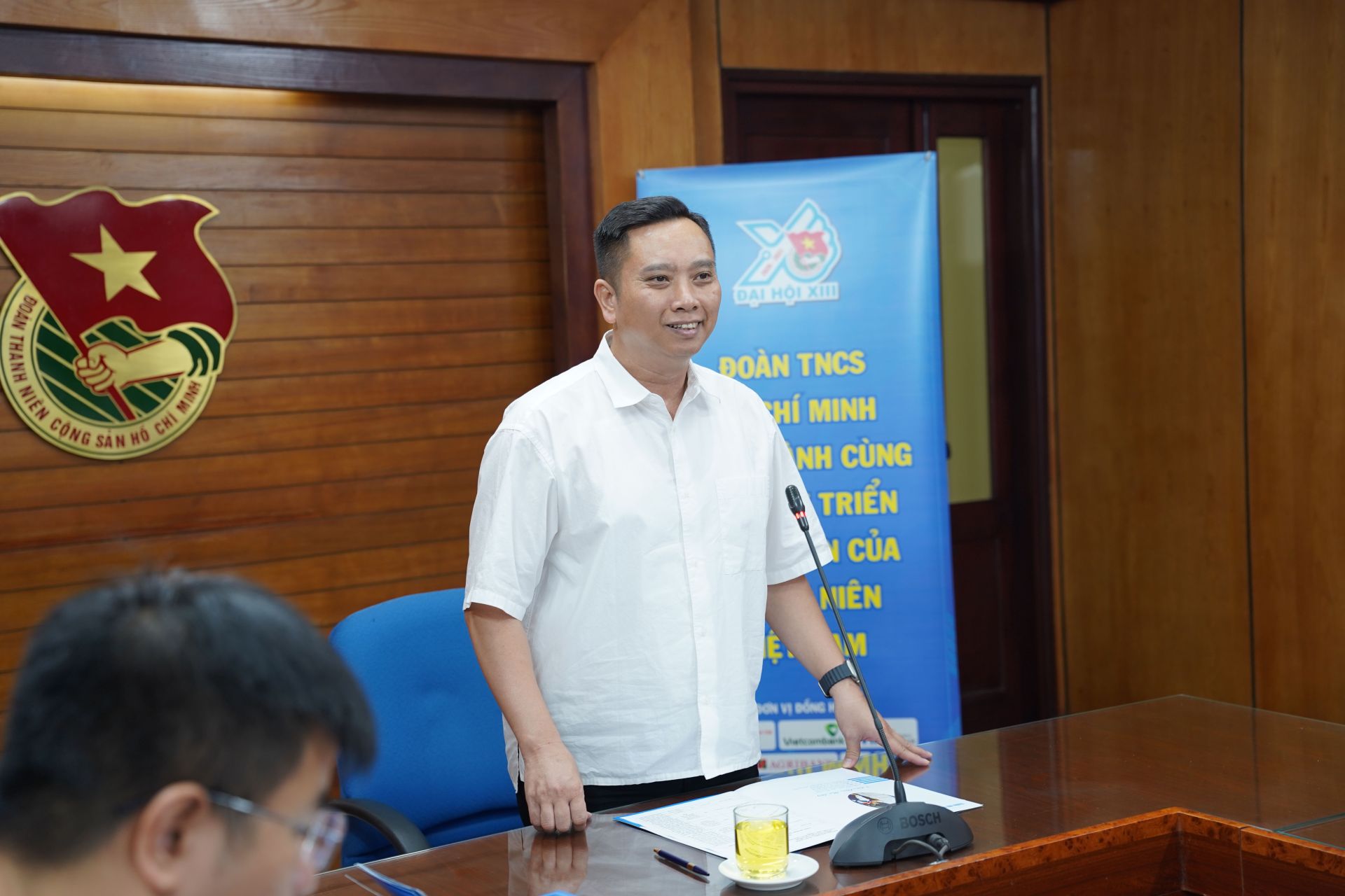 Anh L&ecirc; Anh Qu&acirc;n động vi&ecirc;n c&aacute;c đại biểu thiếu nhi ph&aacute;t huy tinh thần tự tin, tr&aacute;ch nhiệm, t&iacute;ch cực giao lưu, học hỏi v&agrave; lan tỏa h&igrave;nh ảnh đẹp của thiếu nhi Việt Nam tại Đại hội.