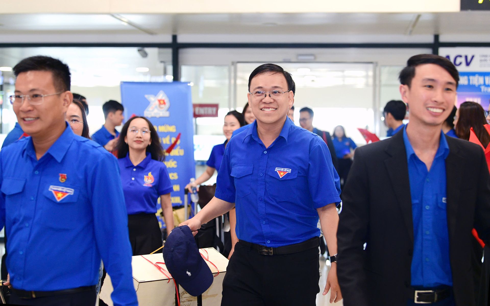 Th&agrave;nh đo&agrave;n Đ&agrave; Nẵng l&agrave; đo&agrave;n đầu ti&ecirc;n đến với Đại hội Đo&agrave;n to&agrave;n quốc qua đường h&agrave;ng kh&ocirc;ng.