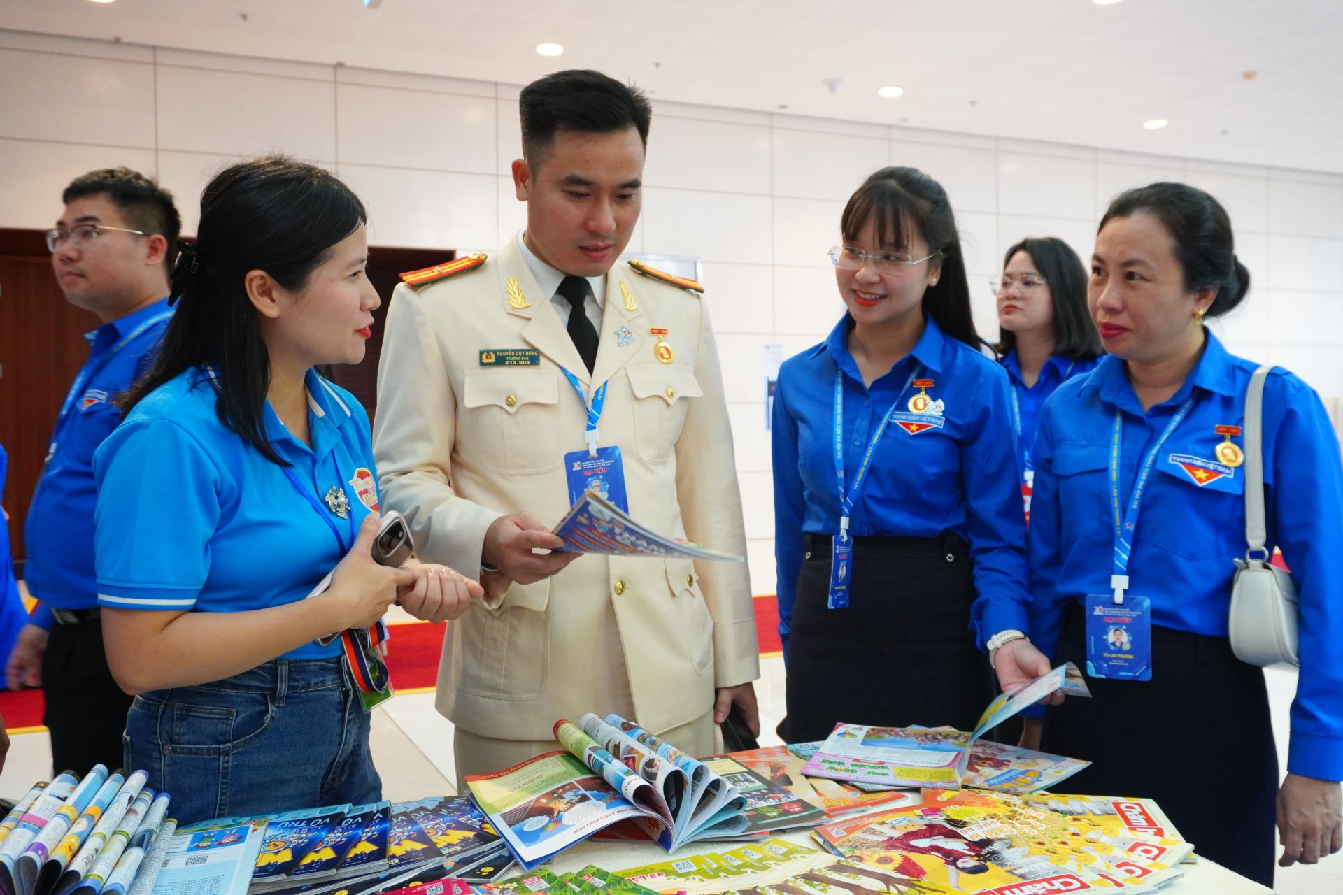 Kh&ocirc;ng gian trưng b&agrave;y l&agrave; nơi giới thiệu những th&agrave;nh tựu nổi bật của tờ b&aacute;o gi&uacute;p c&aacute;c đại hiểu cảm nhận s&acirc;u sắc hơn vai tr&ograve; của b&aacute;o ch&iacute; thiếu nhi trong c&ocirc;ng t&aacute;c gi&aacute;o dục, chăm s&oacute;c v&agrave; bồi dưỡng thế hệ măng non của đất nước. 