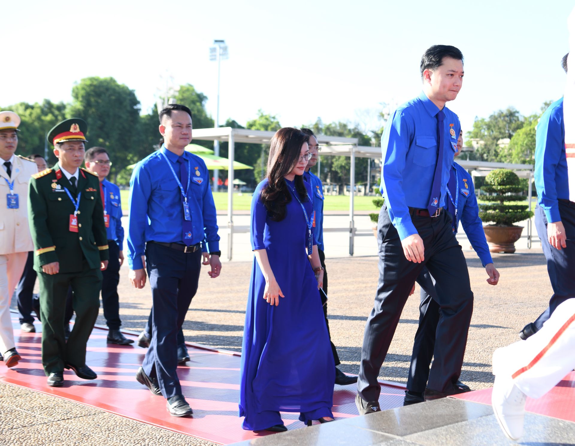 788 đại biểu v&agrave;o Lăng viếng Chủ tịch Hồ Ch&iacute; Minh.