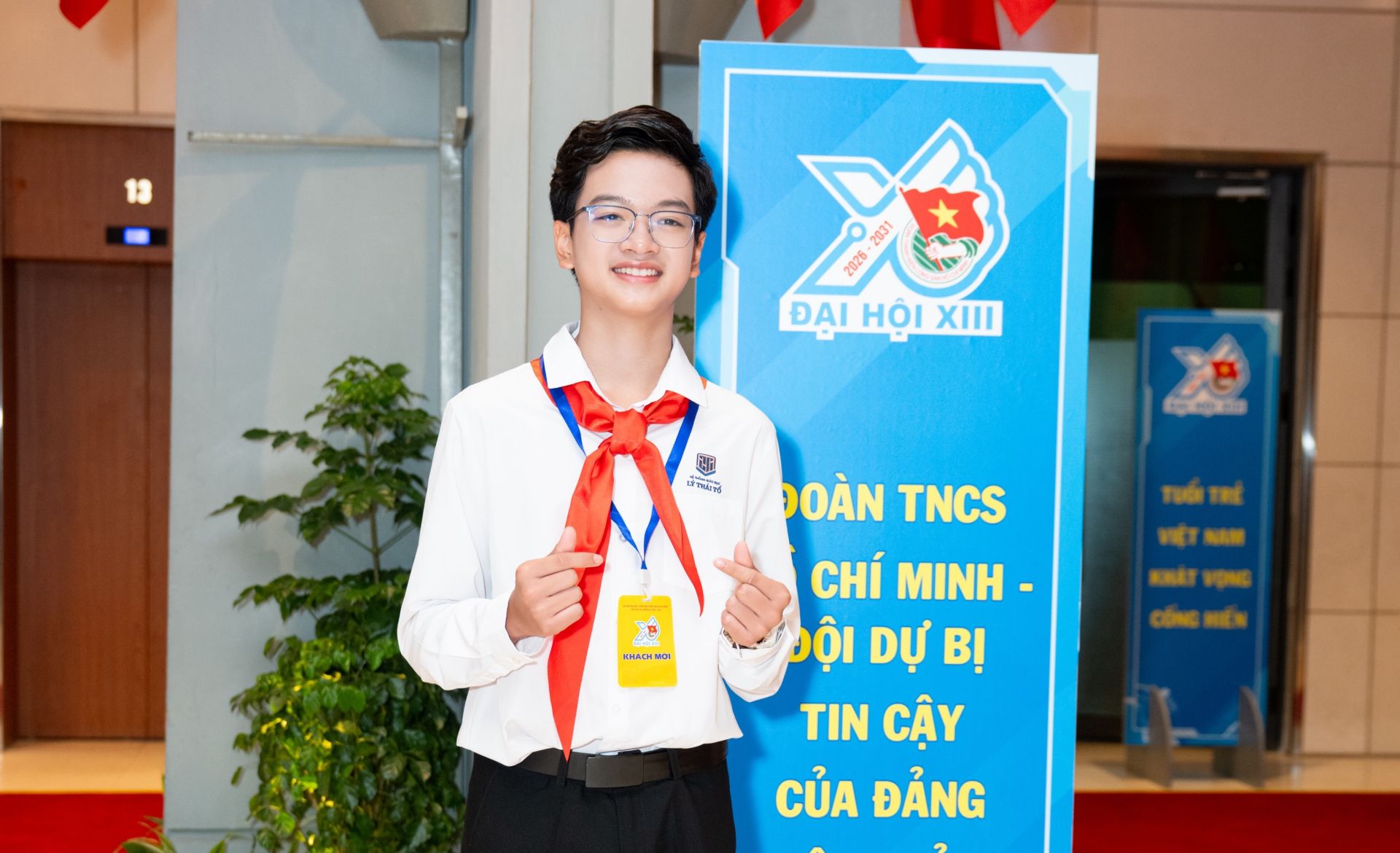 Ch&acirc;n dung bạn Cao Ph&uacute; Qu&yacute;.