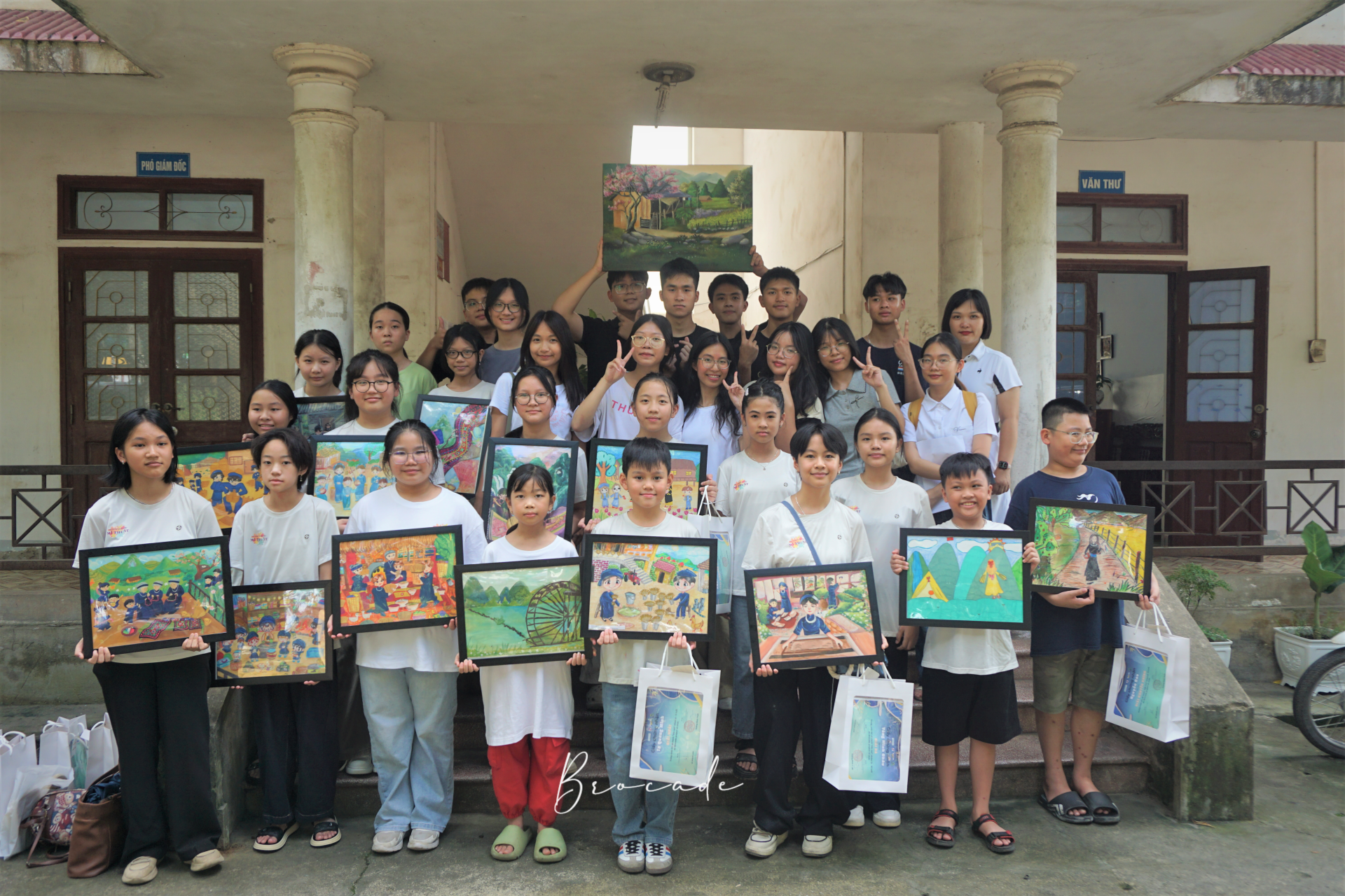 Cuộc thi thu h&uacute;t nhiều bạn học sinh tham gia.