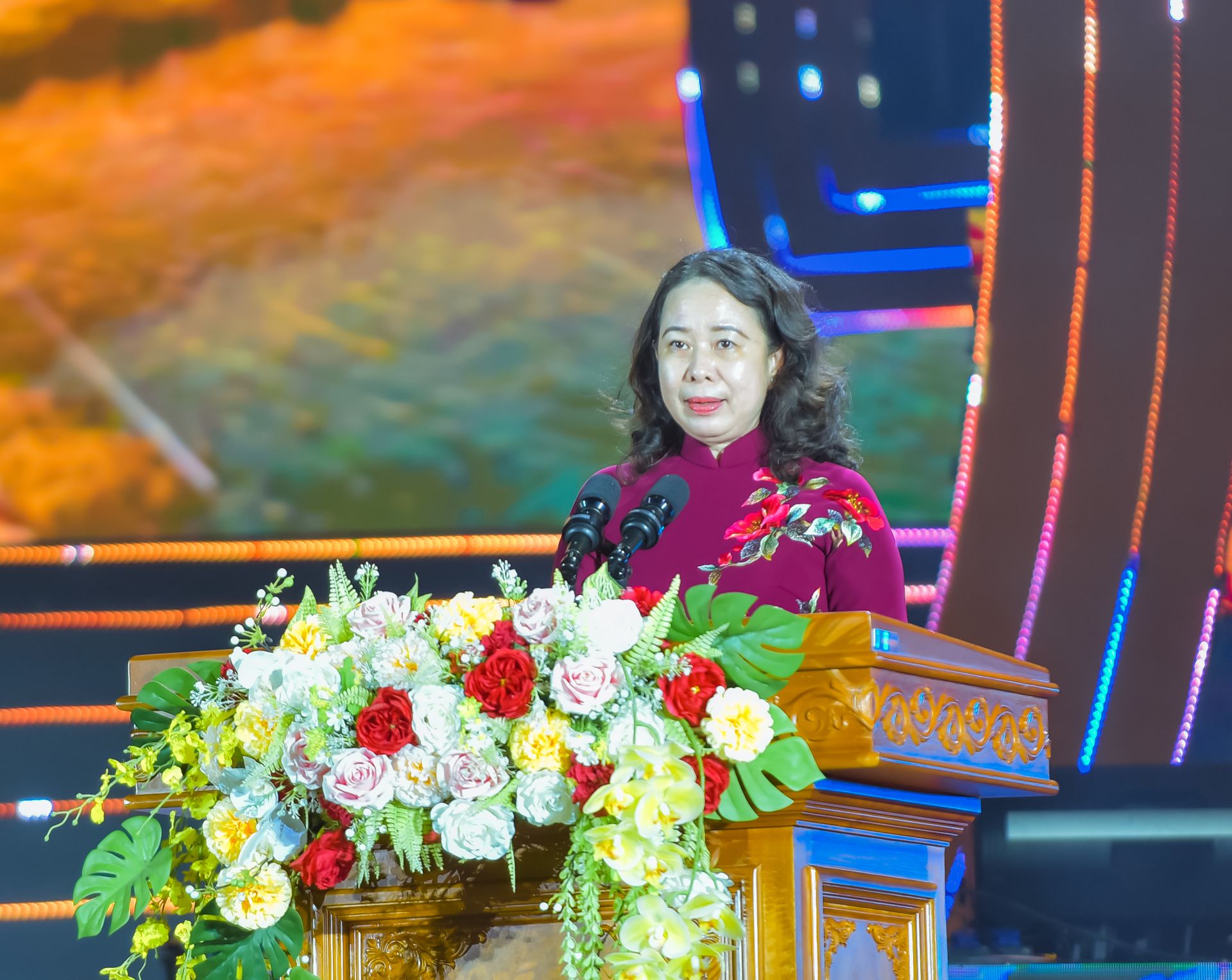 Ph&oacute; Chủ tịch nước Cộng h&ograve;a x&atilde; hội chủ nghĩa Việt Nam V&otilde; Thị &Aacute;nh Xu&acirc;n ph&aacute;t biểu tại ng&agrave;y hội.