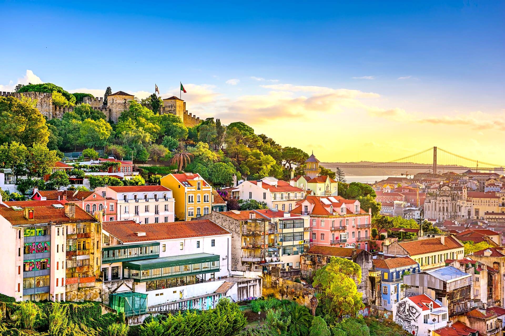 Lisbon (Bồ Đ&agrave;o Nha) đứng thứ 5 trong bảng xếp hạng 10 th&agrave;nh phố đẹp nhất thế giới 2026.