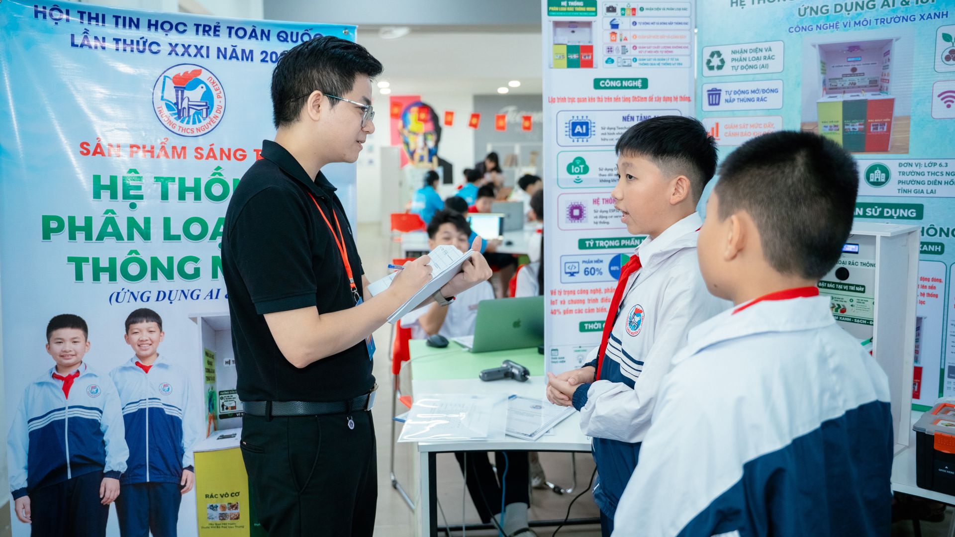 Sôi nổi Hội thi Tin học trẻ toàn quốc khu vực miền Trung