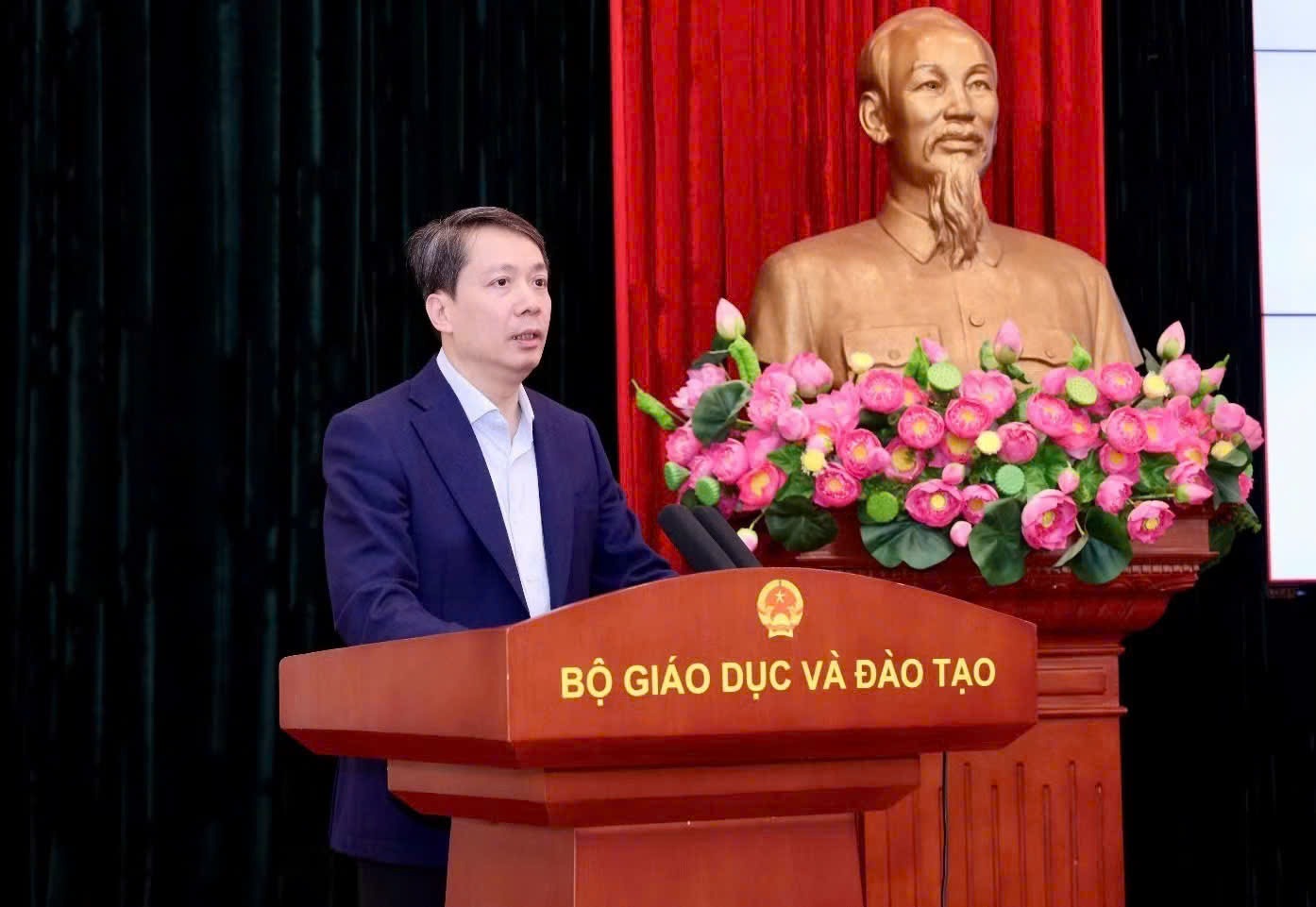 T&acirc;n Thứ trưởng Bộ GDĐT Phạm Quang Hưng