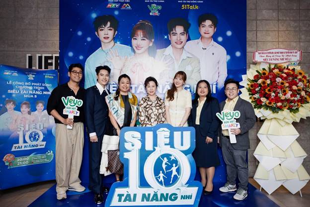 Sữa hạt Veyo Smarty được nghi&ecirc;n cứu từ nguồn dưỡng chất l&agrave;nh của c&aacute;c loại hạt, đồng h&agrave;nh c&ugrave;ng trẻ em trong học tập, vui chơi v&agrave; kh&aacute;m ph&aacute;.