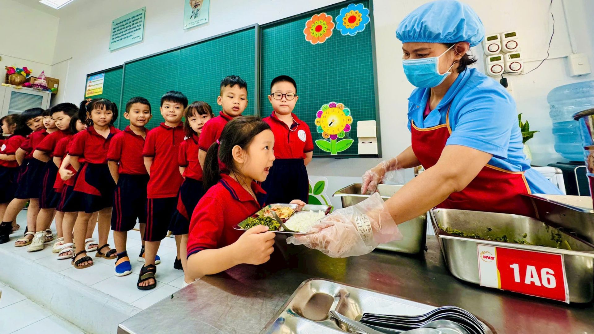 TP. Hà Nội kiểm soát chặt bữa ăn bán trú trong dịp hè