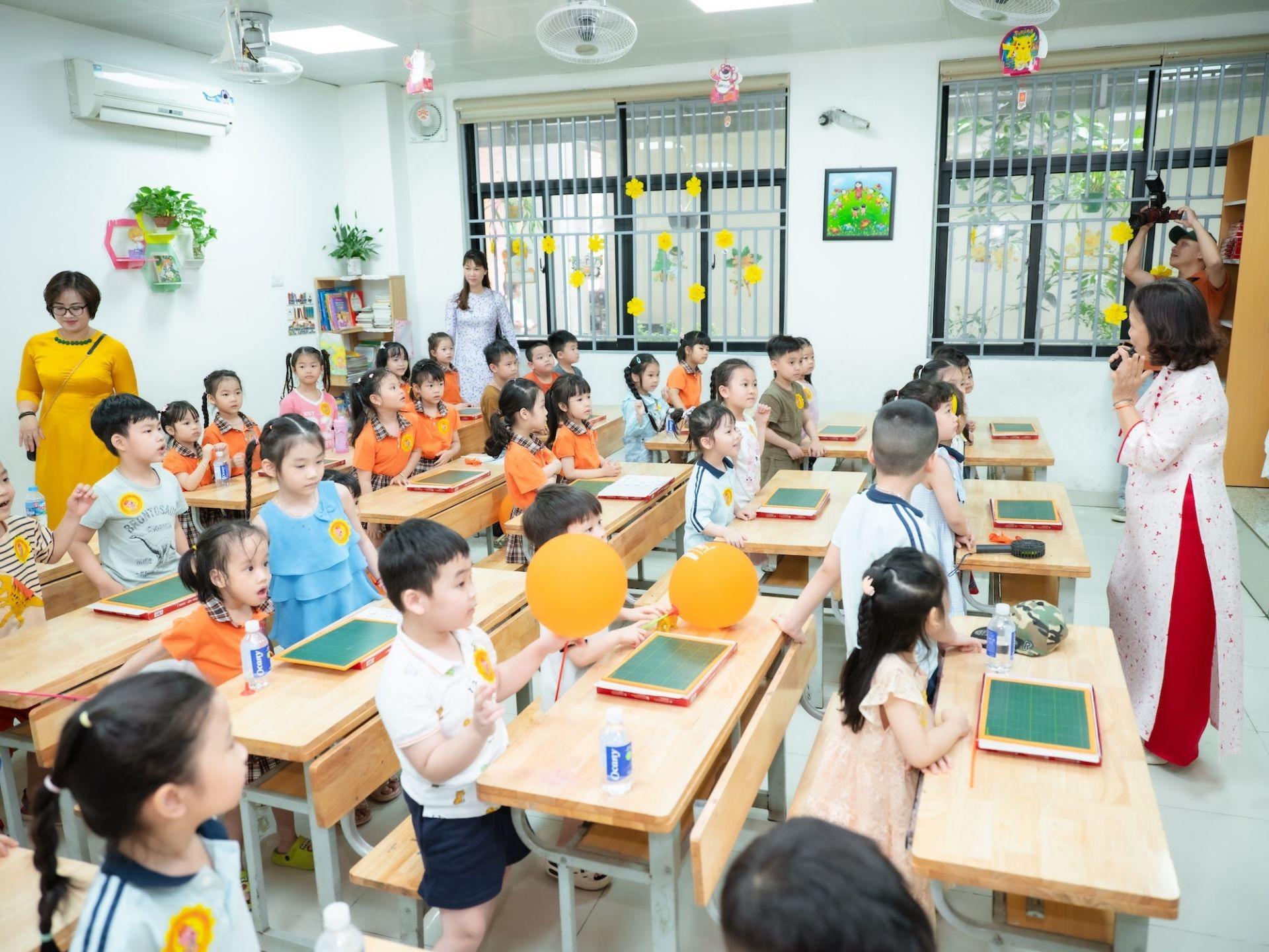 Ch&iacute;nh phủ y&ecirc;u cầu Bộ GD&ĐT chủ tr&igrave; phối hợp với c&aacute;c bộ, ng&agrave;nh v&agrave; địa phương thực hiện sắp xếp c&aacute;c cơ sở gi&aacute;o dục trước ng&agrave;y 30/8.