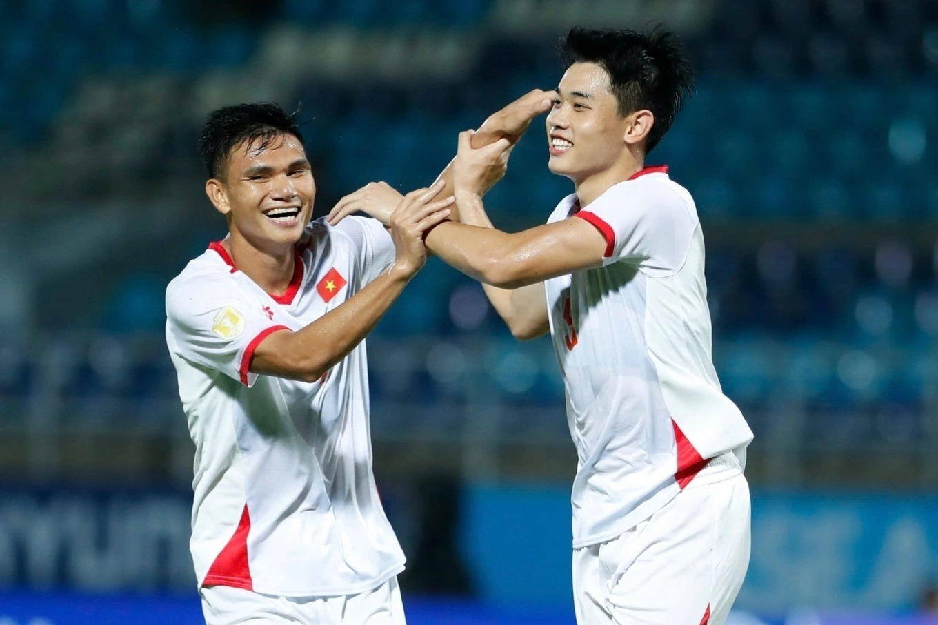 Đội tuyển Việt Nam ăn mừng chiến thắng trước Timor Leste.
