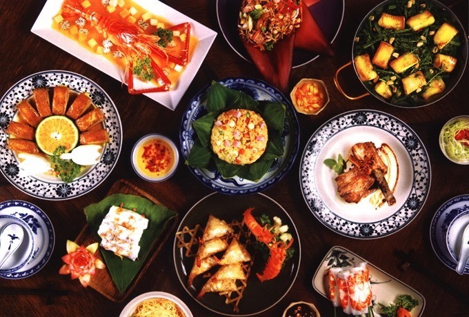 Nhiều m&oacute;n ăn từ mọi miền Tổ quốc được quy tụ v&agrave; lựa chọn để giới thiệu cho kh&aacute;ch trong nước v&agrave; quốc tế. 