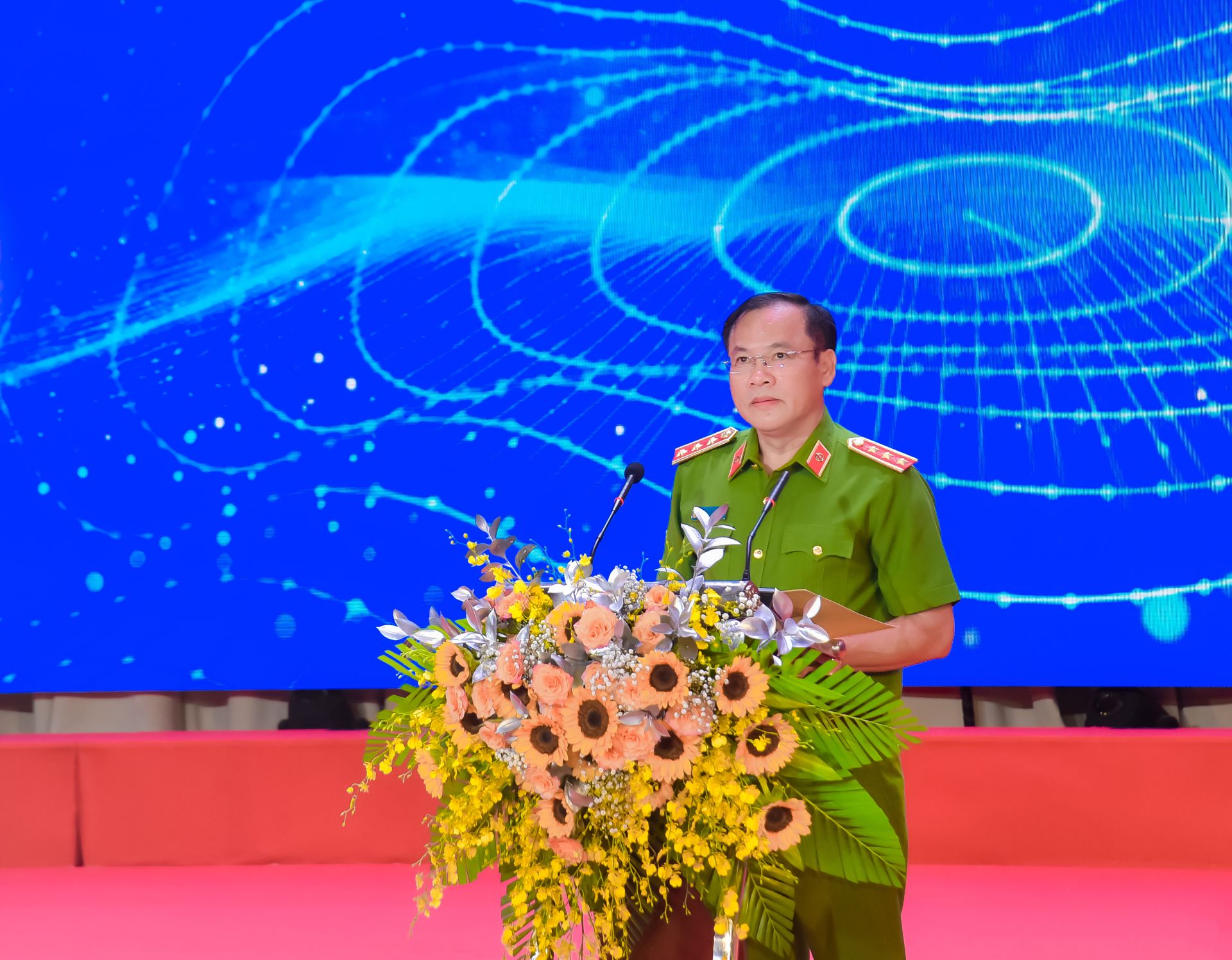 Thượng tướng Nguyễn Văn Long, Thứ trưởng C&ocirc;ng an ph&aacute;t biểu khai mạc chương tr&igrave;nh.