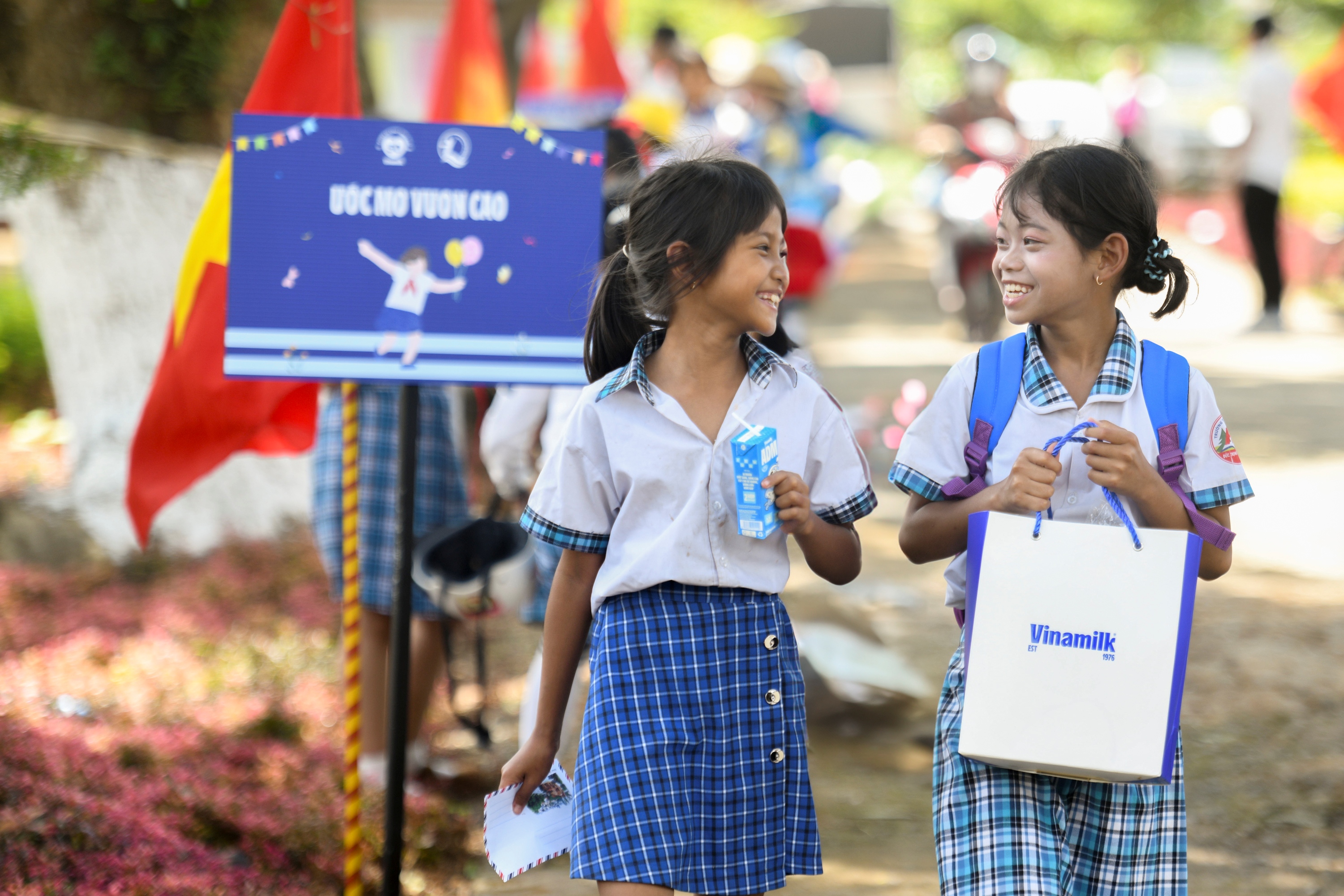 Sau 19 năm, Quỹ sữa Vươn cao Việt Nam đ&atilde; trao hơn 43 triệu sản phẩm dinh dưỡng đến với hơn 550.000 trẻ em Việt Nam.