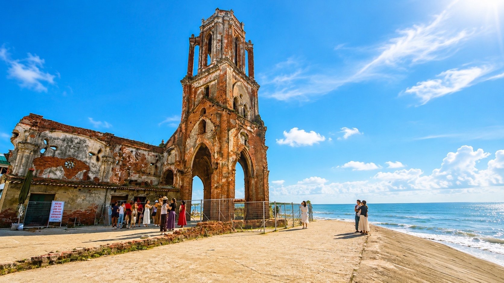 Du lịch Ninh B&igrave;nh đang ph&aacute;t triển mạnh mẽ.