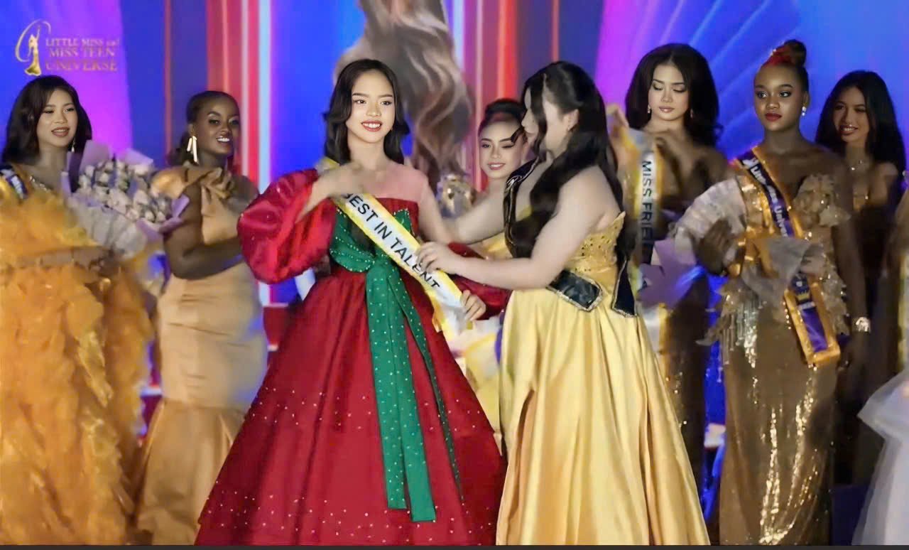 Nguyễn Hoa Thảo Mơ nhận giải Best Talent, một trong những dấu ấn nổi bật của đại diện Việt Nam tại cuộc thi.