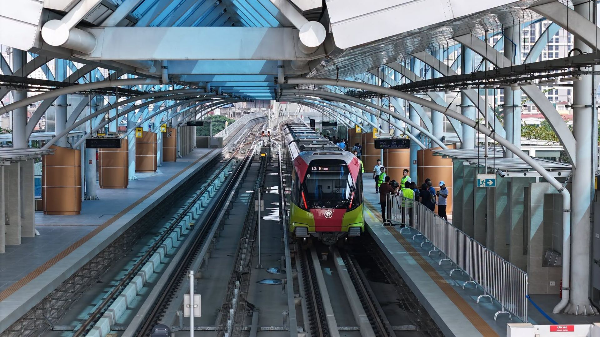 H&agrave; Nội Metro phục vụ miễn ph&iacute; 100% v&eacute; lượt dịp Lễ Quốc kh&aacute;nh 2/9.