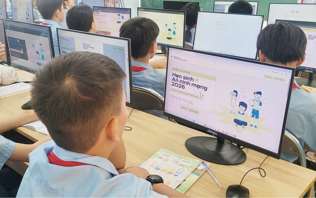 i&aacute;o dục an to&agrave;n mạng to&agrave;n diện l&agrave; qu&aacute; tr&igrave;nh gi&aacute;o dục c&oacute; hệ thống nhằm h&igrave;nh th&agrave;nh v&agrave; ph&aacute;t triển ở học sinh năng lực sử dụng m&ocirc;i trường số an to&agrave;n, l&agrave;nh mạnh.