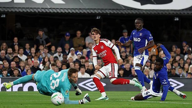 Liverpool, Arsenal thẳng tiến ở Cup Liên đoàn Anh