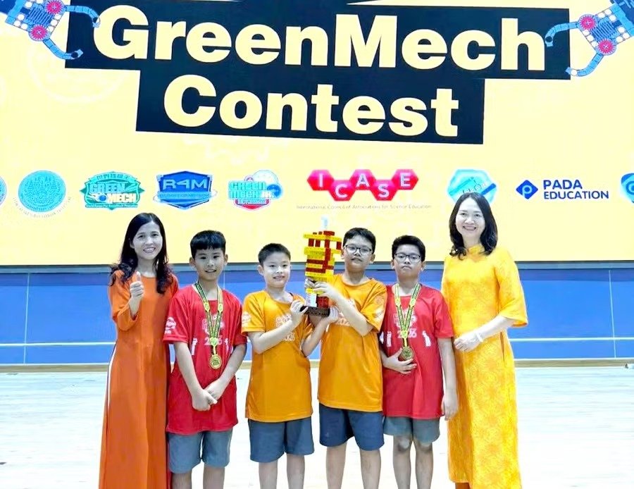 Đội STEM của Trường TH&THCS Hưng Y&ecirc;n tại World GreenMech Contest 2026 tổ chức ở Th&aacute;i Lan.