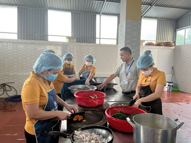 C&aacute;c bếp ăn lu&ocirc;n được kiểm tra, gi&aacute;m s&aacute;t chặt chẽ. (Ảnh minh họa)