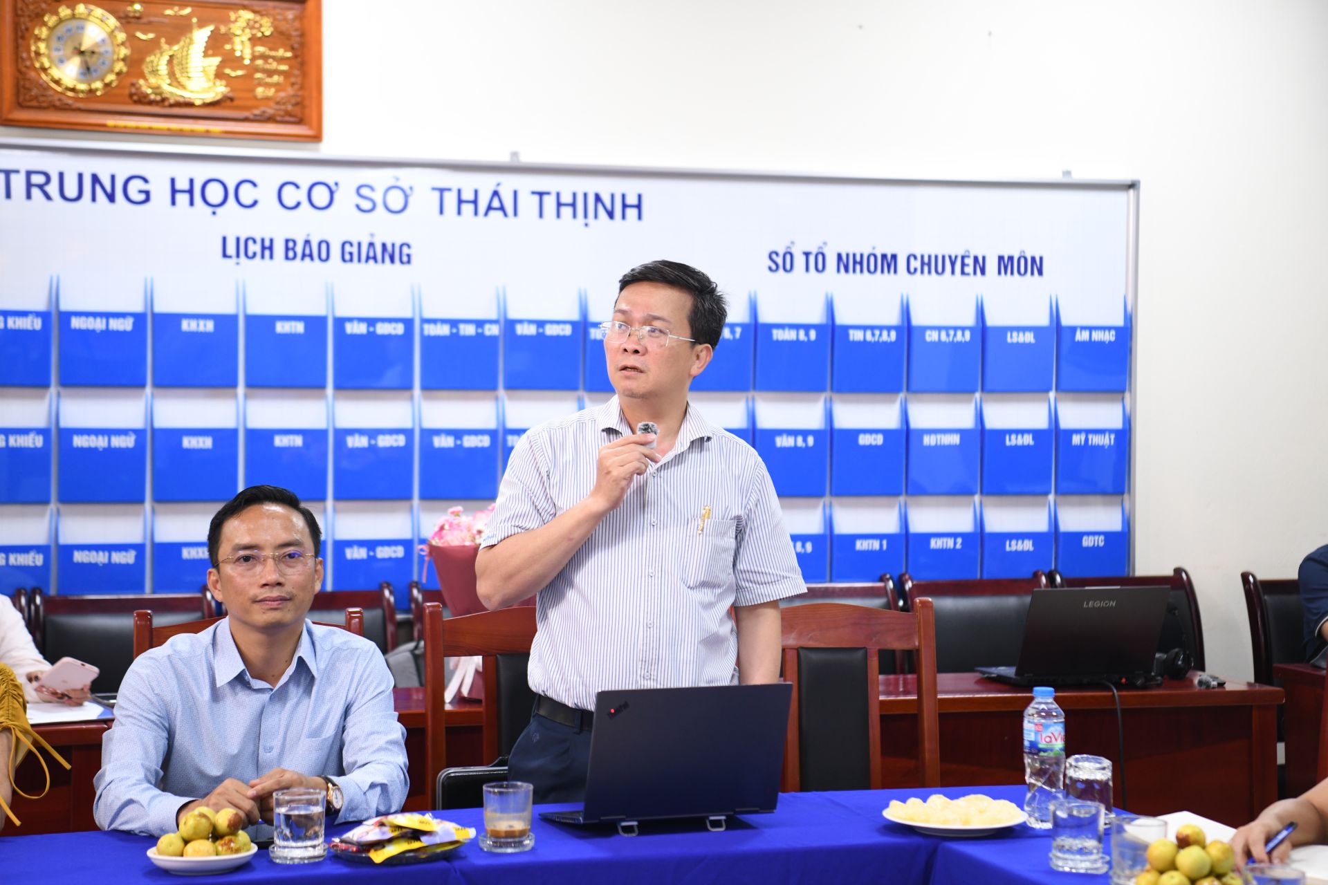 Tiến sĩ Đặng Trần Xu&acirc;n - Ph&oacute; Trưởng ph&ograve;ng Gi&aacute;o dục phổ th&ocirc;ng, Sở GD&ĐT H&agrave; Nội đ&aacute;nh gi&aacute; cao m&ocirc; h&igrave;nh Lớp học mở - lớp học hỗn hợp. 