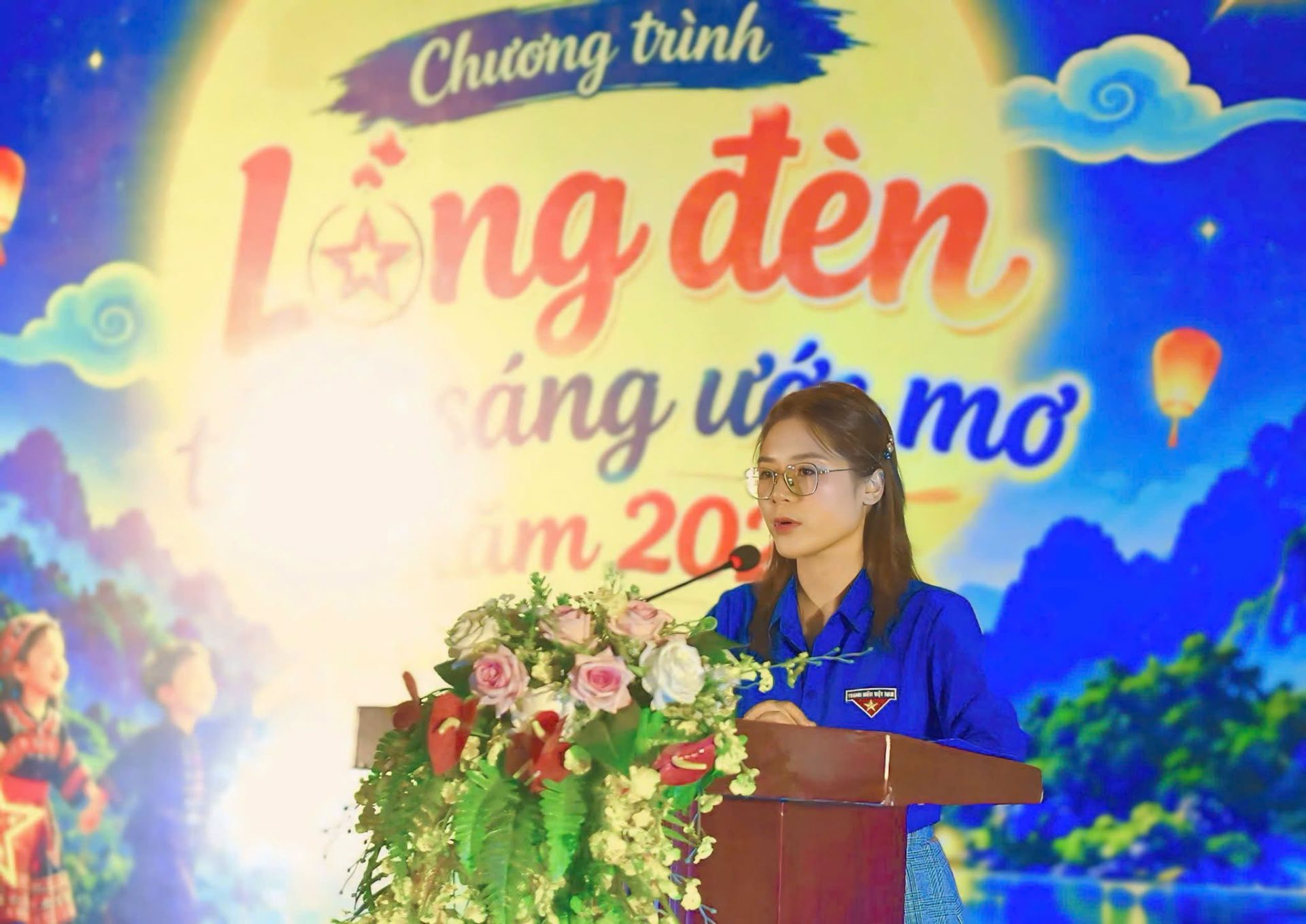 Chị Nguyễn Thị Hương Nhung - Ủy vi&ecirc;n Ban Chấp h&agrave;nh Trung ương Đo&agrave;n, Ph&oacute; Chủ tịch Ủy ban MTTQ Việt Nam tỉnh, B&iacute; thư Tỉnh Đo&agrave;n Cao Bằng ph&aacute;t biểu tại chương tr&igrave;nh.