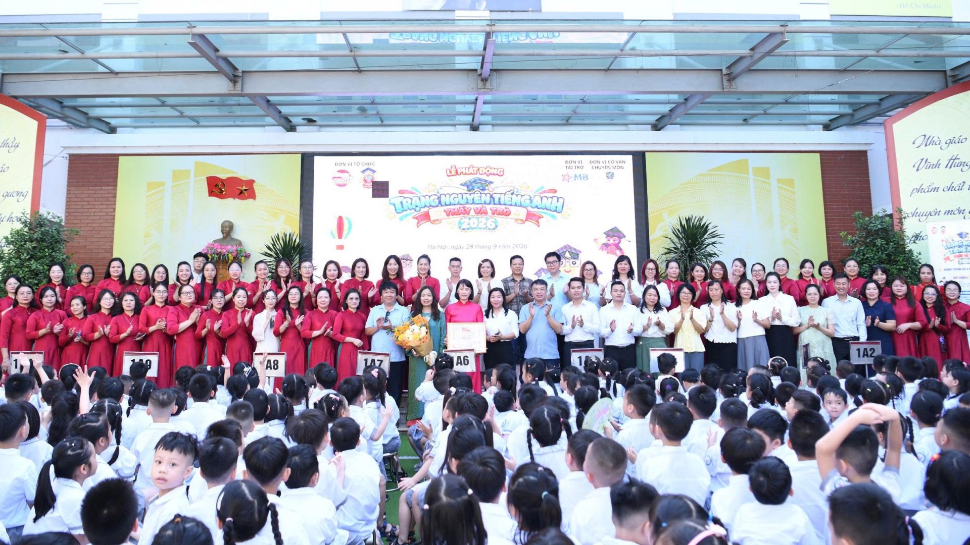 “Trạng Nguyên Tiếng Anh” đến với thầy trò trường TH&THCS Tân Khai