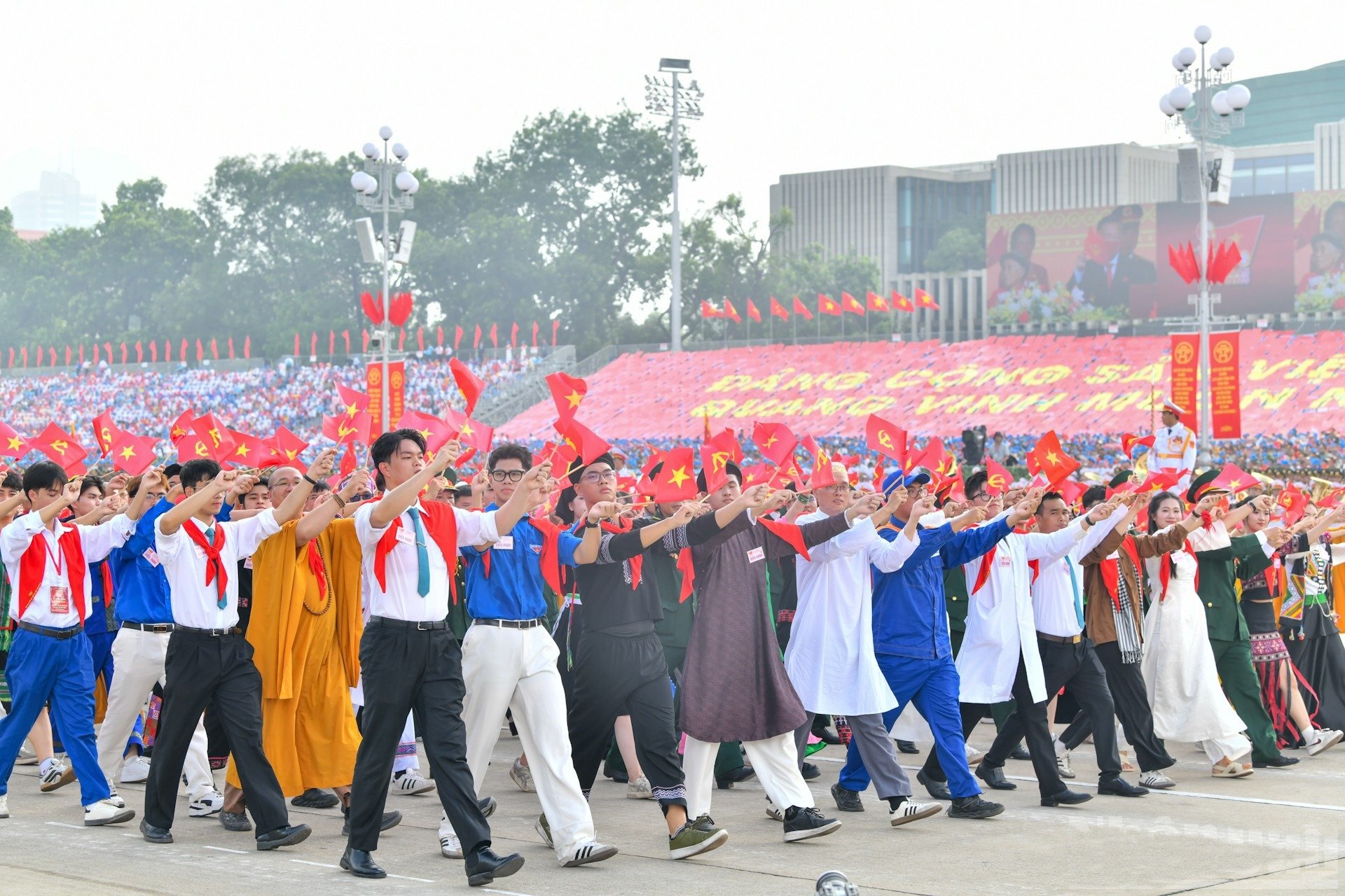Đại đo&agrave;n kết 