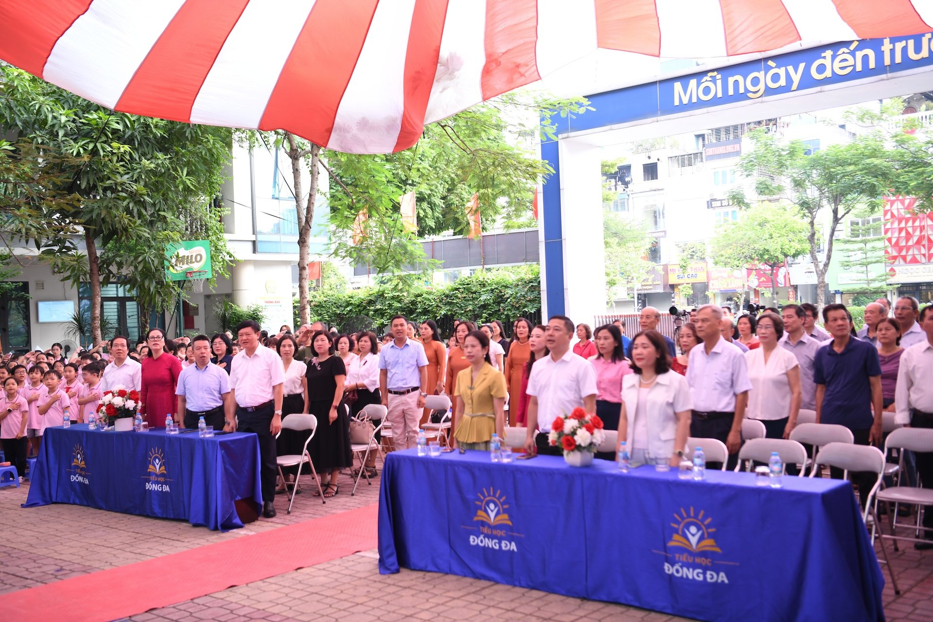 C&aacute;c đại biểu tham dự chương tr&igrave;nh. 