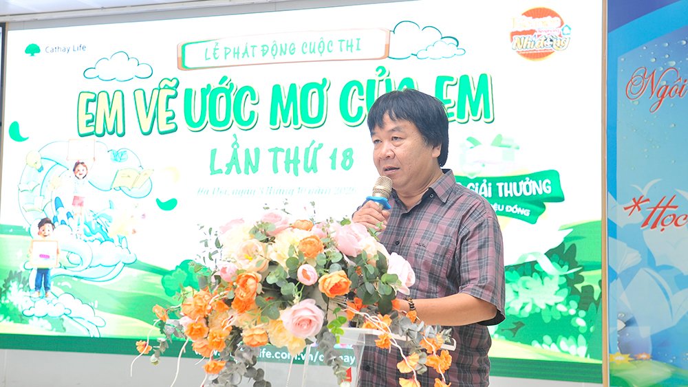 Nh&agrave; b&aacute;o Phan Việt H&ugrave;ng - Ph&oacute; Tổng Bi&ecirc;n tập thường trực B&aacute;o TNTP&NĐ chia sẻ về &yacute; nghĩa của những s&acirc;n chơi s&aacute;ng tạo d&agrave;nh cho thiếu nhi.