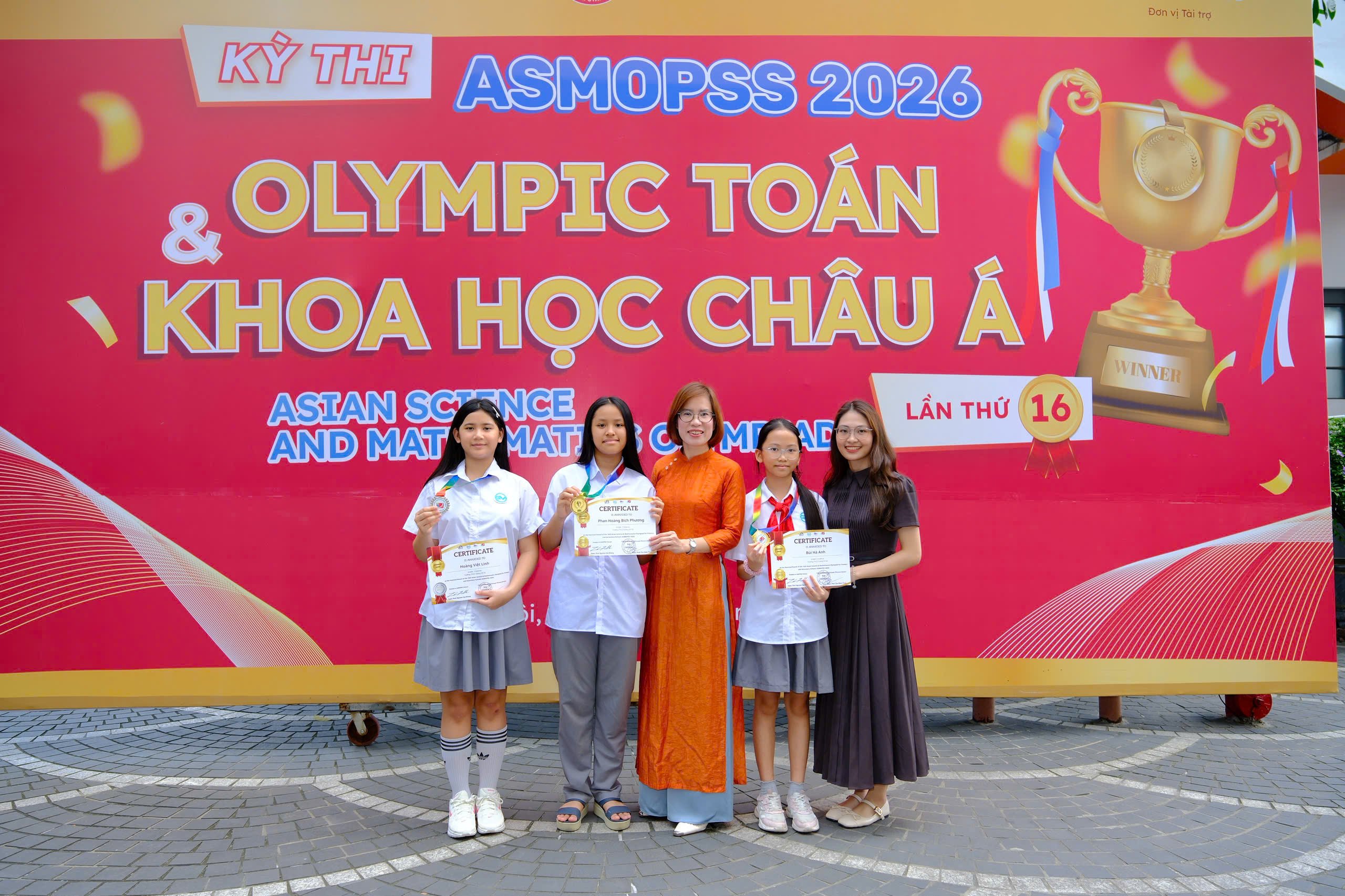 Học sinh trường THCS Chất lượng cao Giảng V&otilde; 2 nhận huy chương tại Lễ trao giải v&ograve;ng quốc gia ASMOPSS 2026.