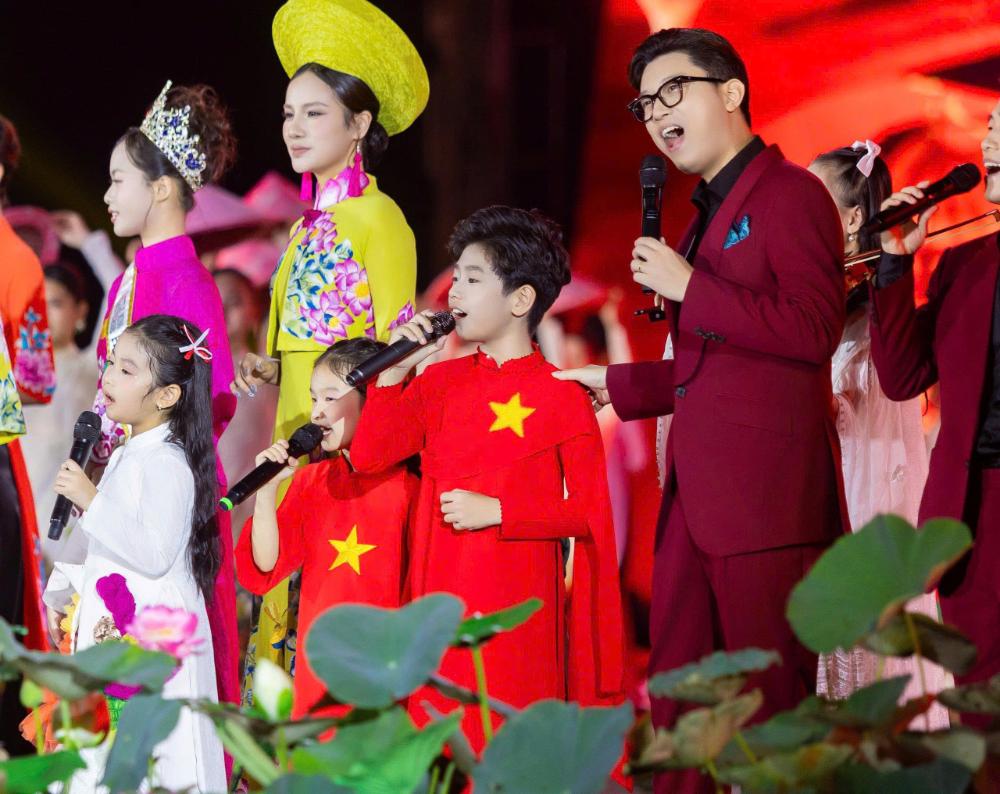 Những s&acirc;n khấu lớn gi&uacute;p Minh Triết t&iacute;ch lũy th&ecirc;m kinh nghiệm v&agrave; ng&agrave;y c&agrave;ng tự tin trong biểu diễn.
