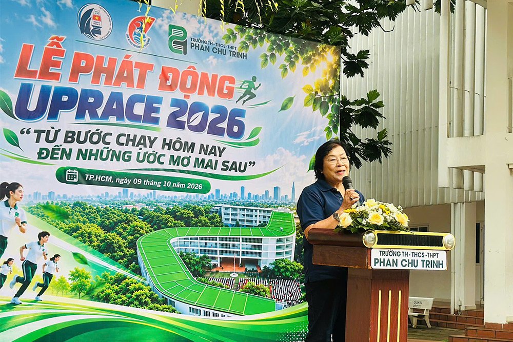 Nh&agrave; gi&aacute;o Đặng Thị Ngọc B&iacute;ch &ndash; Hiệu trưởng trường Tiểu học &ndash; THCS &ndash; THPT Phan Chu Trinh chia sẻ về &yacute; nghĩa nh&acirc;n văn của chương tr&igrave;nh.