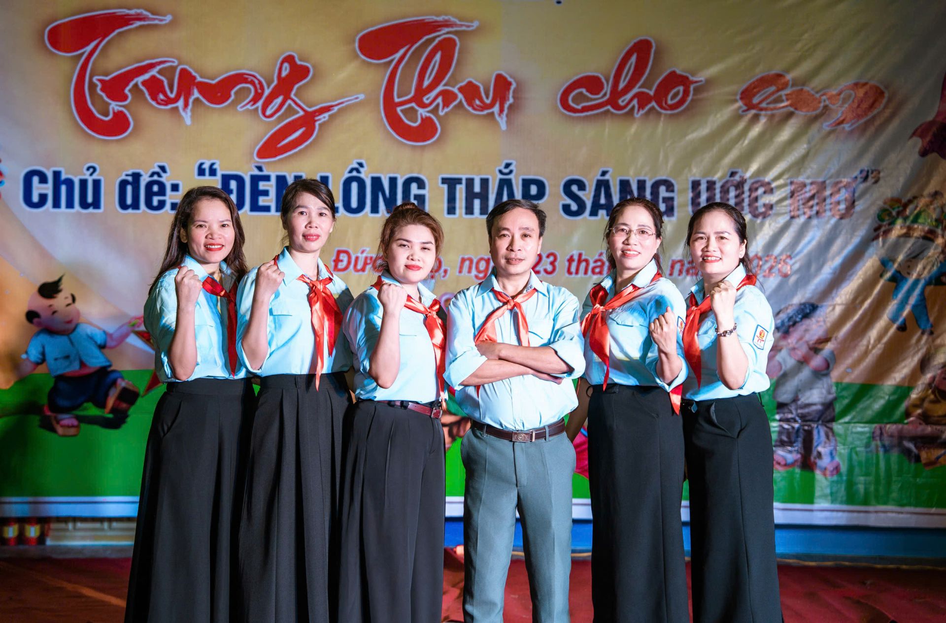 Trường TH Đức Thọ sau s&aacute;t nhập c&oacute; 6 ph&acirc;n hiệu - trong đ&oacute; c&oacute; 1 TPTĐ v&agrave; 5 gi&aacute;o vi&ecirc;n phụ tr&aacute;ch Đội tại c&aacute;c ph&acirc;n hiệu