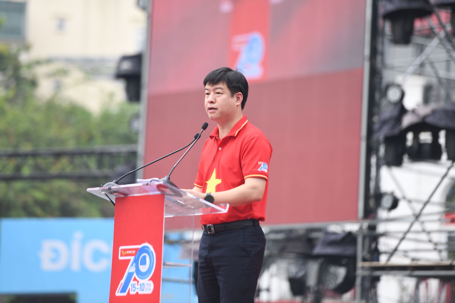 Anh L&ecirc; Hải Long ph&aacute;t biểu tổng kết 