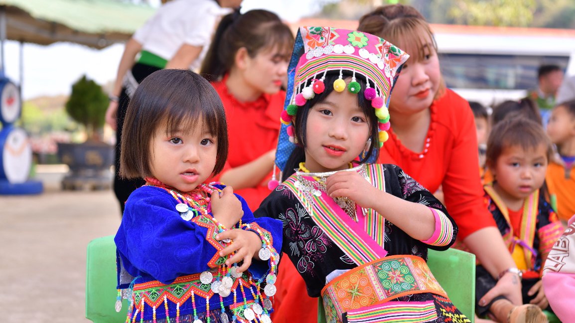 Bình đẳng về cơ hội cho trẻ em vùng sâu, vùng xa, dân tộc thiểu số