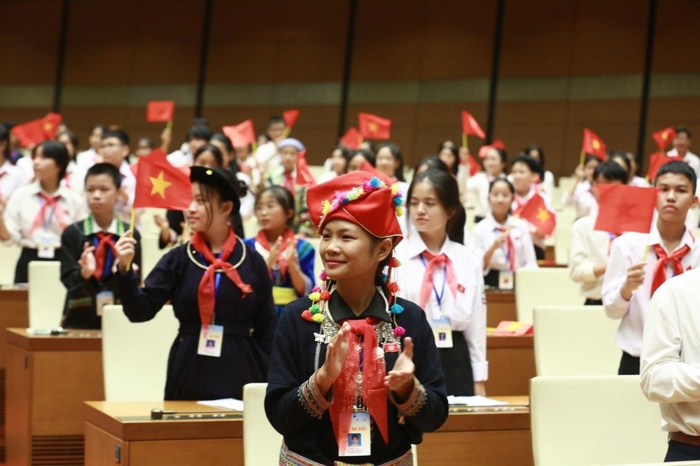 Phi&ecirc;n họp giả định &ldquo;Quốc hội trẻ em&rdquo; l&agrave; nơi thiếu nhi thể hiện tiếng n&oacute;i về những vấn đề li&ecirc;n quan đến m&igrave;nh.